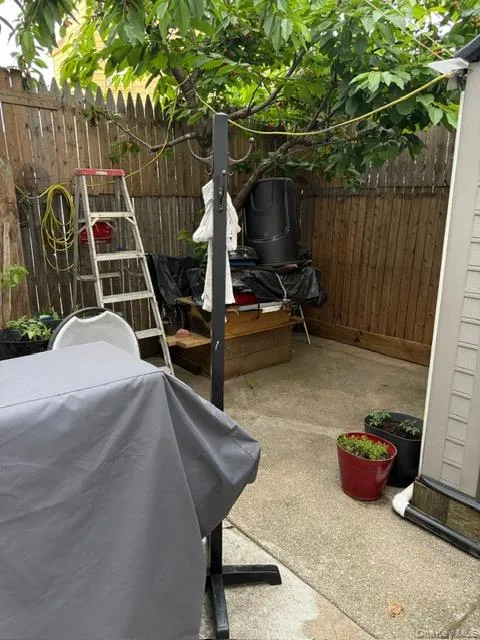 9109 139th Street, New York, NY, 3 Bedrooms Bedrooms, 8 Rooms Rooms,2 BathroomsBathrooms,Residential,For Rent,139th,0,1008768 9109 139th Street, New York, NY, 3 Bedrooms Bedrooms, 8 Rooms Rooms,2 BathroomsBathrooms,Residential,For Rent,139th,0,1008768