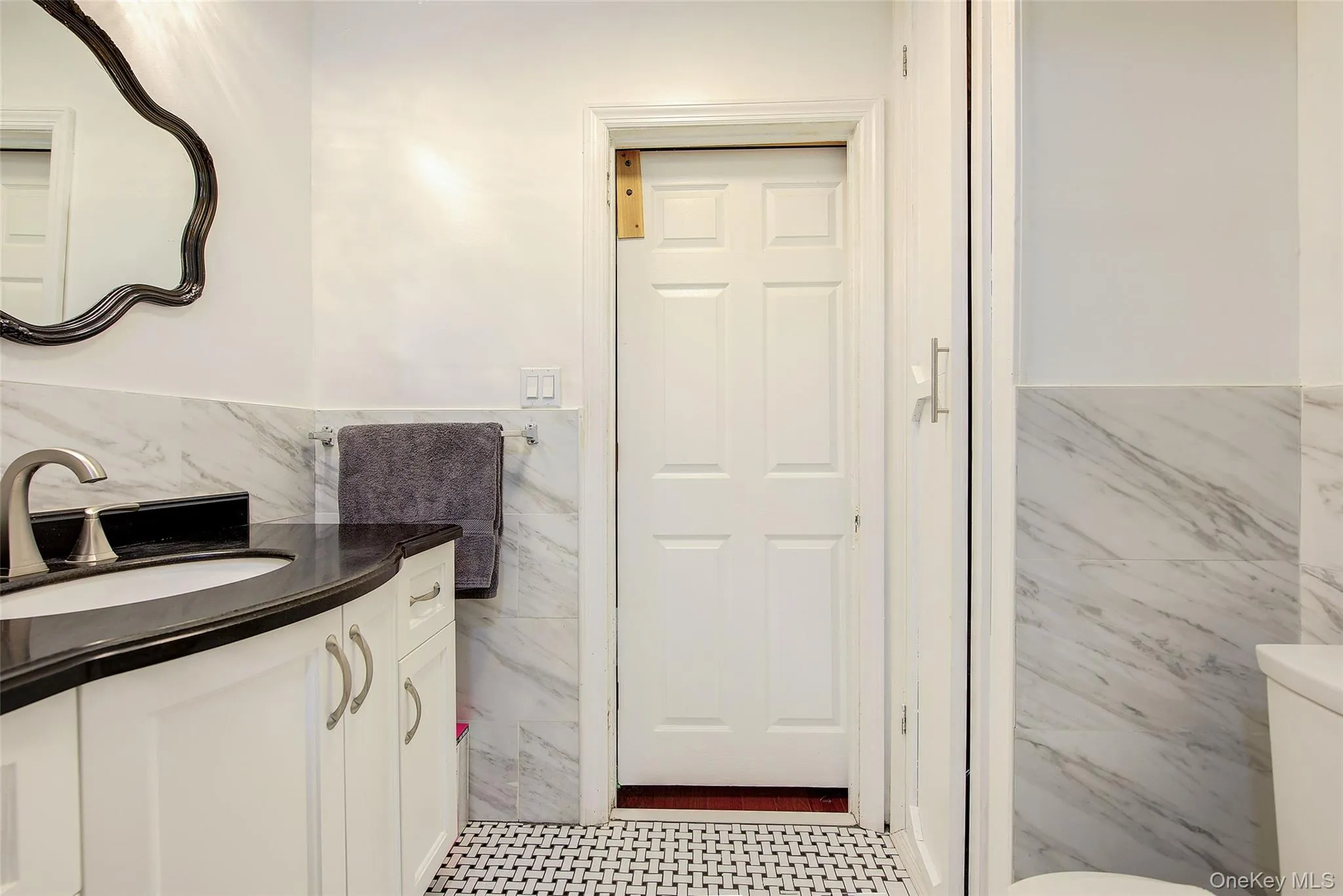 80-38 236th Street, New York, NY, 3 Bedrooms Bedrooms, 6 Rooms Rooms,2 BathroomsBathrooms,Residential,For Rent,236th,0,1008769 80-38 236th Street, New York, NY, 3 Bedrooms Bedrooms, 6 Rooms Rooms,2 BathroomsBathrooms,Residential,For Rent,236th,0,1008769