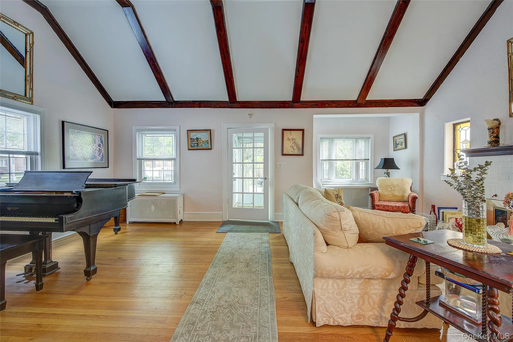 80-38 236th Street, New York, NY, 3 Bedrooms Bedrooms, 6 Rooms Rooms,2 BathroomsBathrooms,Residential,For Rent,236th,0,1008769 80-38 236th Street, New York, NY, 3 Bedrooms Bedrooms, 6 Rooms Rooms,2 BathroomsBathrooms,Residential,For Rent,236th,0,1008769