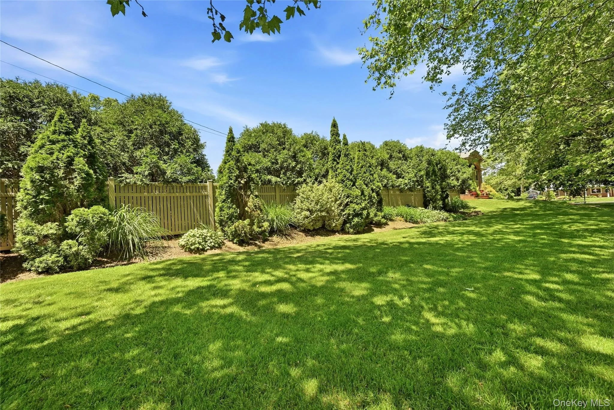Beautifully Designed Landscaping Beautifully Designed Landscaping