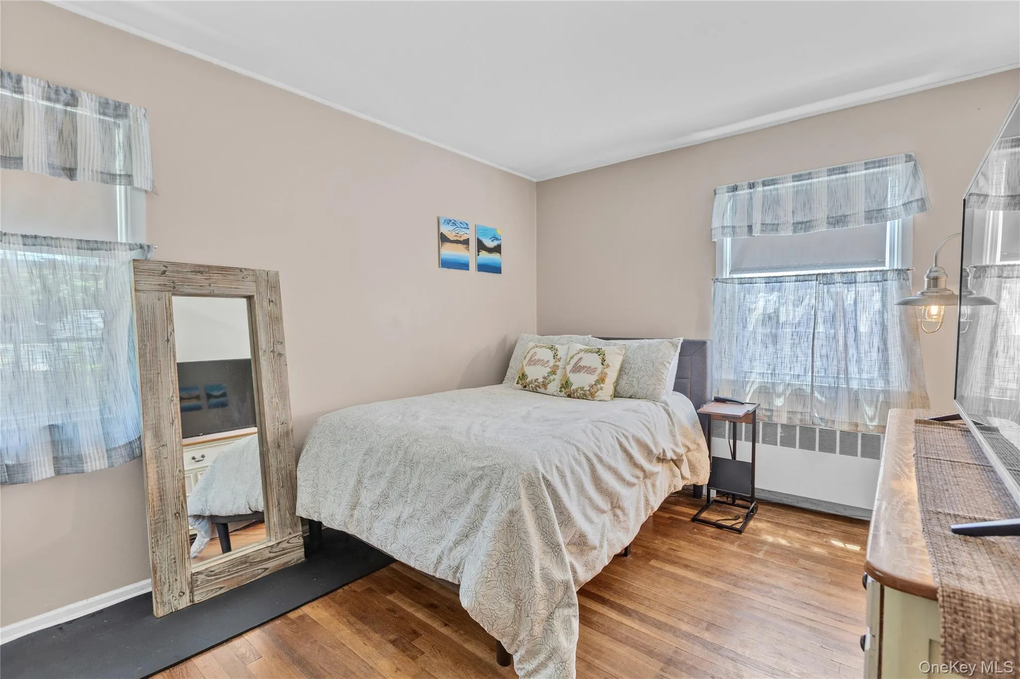 107 1st Avenue, Smithtown, NY, 3 Bedrooms Bedrooms, 7 Rooms Rooms,1 BathroomBathrooms,Residential,For Rent,1st,0,1008775 107 1st Avenue, Smithtown, NY, 3 Bedrooms Bedrooms, 7 Rooms Rooms,1 BathroomBathrooms,Residential,For Rent,1st,0,1008775
