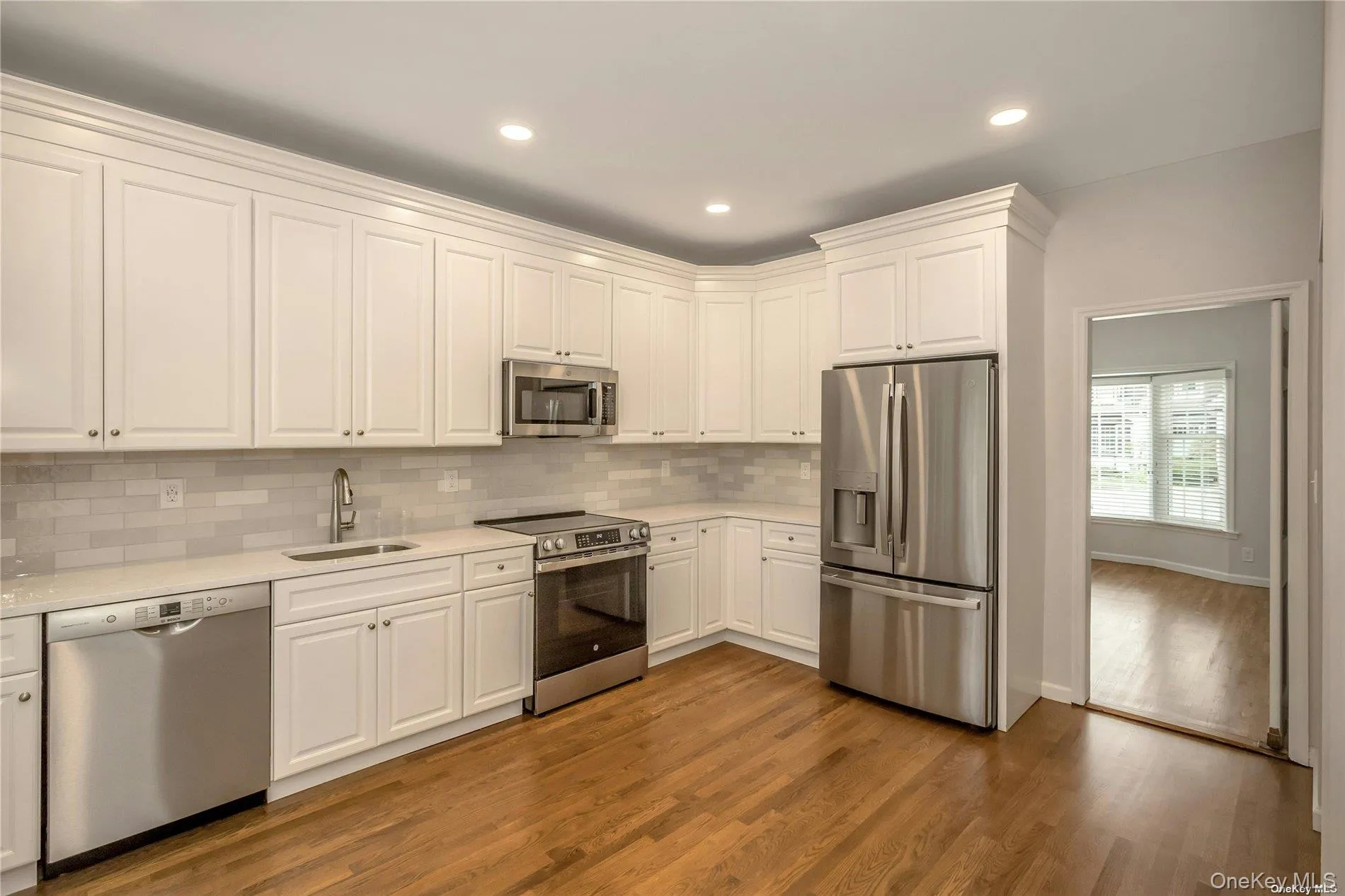 22 Duke Of Gloucest, North Hempstead, NY, 3 Bedrooms Bedrooms, 7 Rooms Rooms,3 BathroomsBathrooms,Residential,For Rent,Duke Of Gloucest,0,1008777 22 Duke Of Gloucest, North Hempstead, NY, 3 Bedrooms Bedrooms, 7 Rooms Rooms,3 BathroomsBathrooms,Residential,For Rent,Duke Of Gloucest,0,1008777