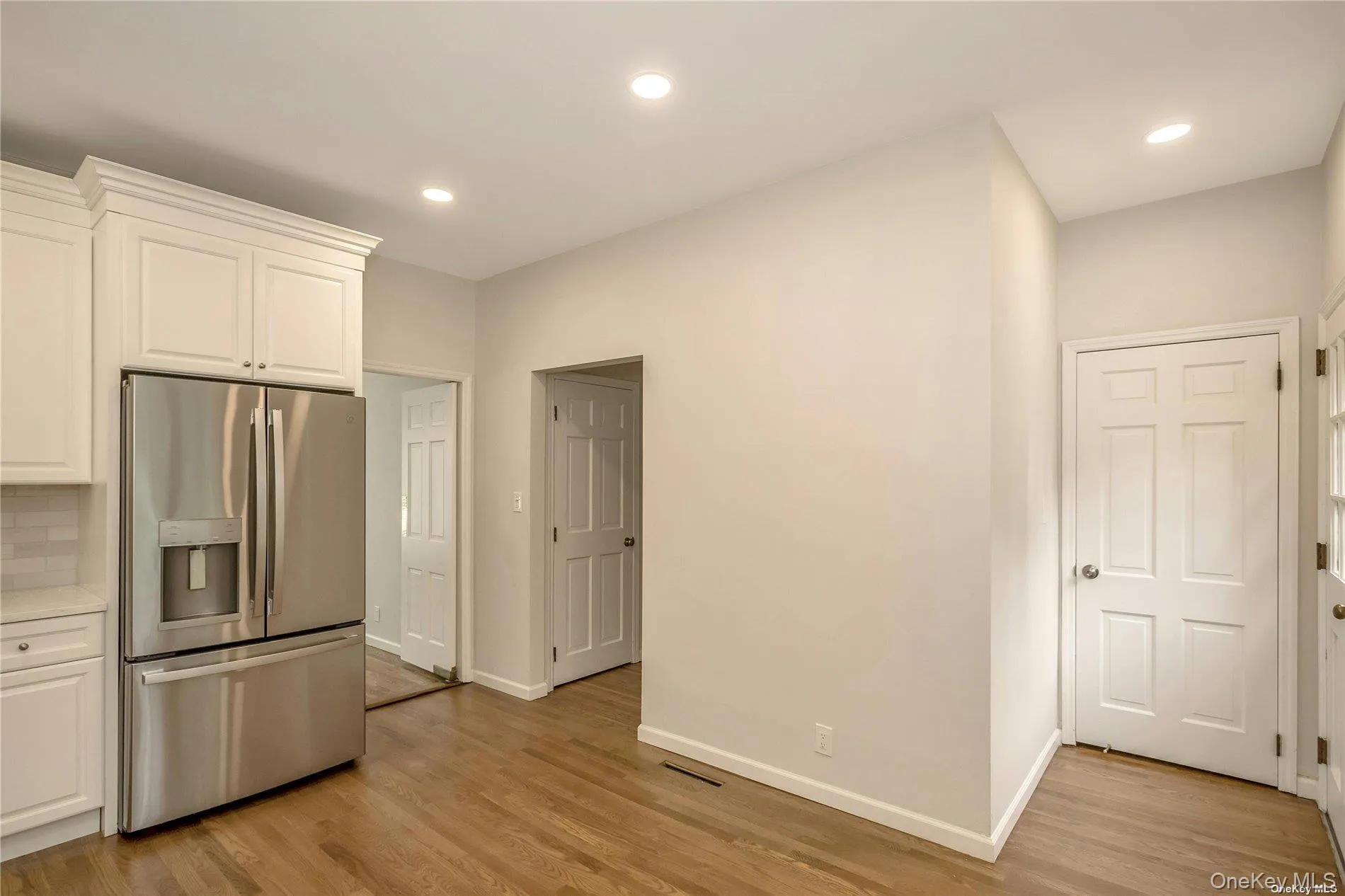 22 Duke Of Gloucest, North Hempstead, NY, 3 Bedrooms Bedrooms, 7 Rooms Rooms,3 BathroomsBathrooms,Residential,For Rent,Duke Of Gloucest,0,1008777 22 Duke Of Gloucest, North Hempstead, NY, 3 Bedrooms Bedrooms, 7 Rooms Rooms,3 BathroomsBathrooms,Residential,For Rent,Duke Of Gloucest,0,1008777