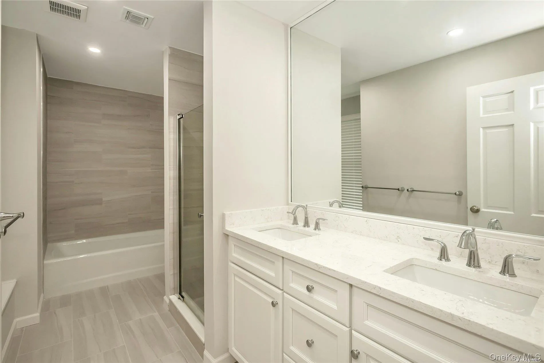 22 Duke Of Gloucest, North Hempstead, NY, 3 Bedrooms Bedrooms, 7 Rooms Rooms,3 BathroomsBathrooms,Residential,For Rent,Duke Of Gloucest,0,1008777 22 Duke Of Gloucest, North Hempstead, NY, 3 Bedrooms Bedrooms, 7 Rooms Rooms,3 BathroomsBathrooms,Residential,For Rent,Duke Of Gloucest,0,1008777