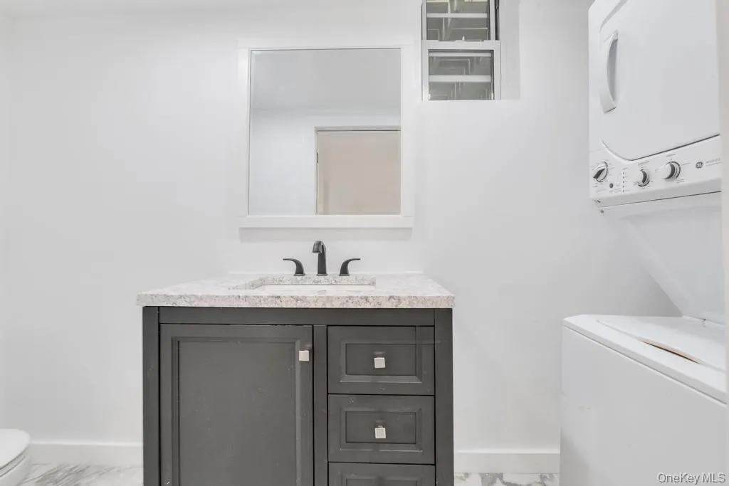 42 Stratford Road, Scarsdale, NY, 3 Bedrooms Bedrooms, 8 Rooms Rooms,2 BathroomsBathrooms,Residential,For Rent,Stratford,0,1008783 42 Stratford Road, Scarsdale, NY, 3 Bedrooms Bedrooms, 8 Rooms Rooms,2 BathroomsBathrooms,Residential,For Rent,Stratford,0,1008783