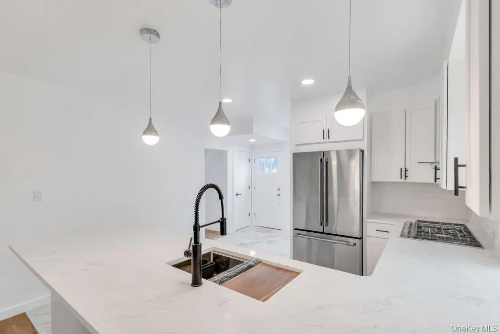 42 Stratford Road, Scarsdale, NY, 3 Bedrooms Bedrooms, 8 Rooms Rooms,2 BathroomsBathrooms,Residential,For Rent,Stratford,0,1008783 42 Stratford Road, Scarsdale, NY, 3 Bedrooms Bedrooms, 8 Rooms Rooms,2 BathroomsBathrooms,Residential,For Rent,Stratford,0,1008783