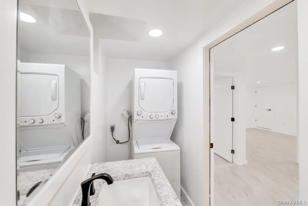 42 Stratford Road, Scarsdale, NY, 3 Bedrooms Bedrooms, 8 Rooms Rooms,2 BathroomsBathrooms,Residential,For Rent,Stratford,0,1008783 42 Stratford Road, Scarsdale, NY, 3 Bedrooms Bedrooms, 8 Rooms Rooms,2 BathroomsBathrooms,Residential,For Rent,Stratford,0,1008783