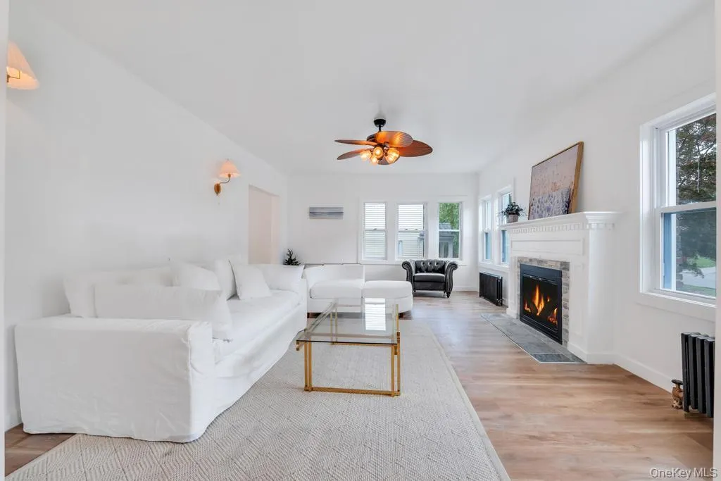 42 Stratford Road, Scarsdale, NY, 3 Bedrooms Bedrooms, 8 Rooms Rooms,2 BathroomsBathrooms,Residential,For Rent,Stratford,0,1008783 42 Stratford Road, Scarsdale, NY, 3 Bedrooms Bedrooms, 8 Rooms Rooms,2 BathroomsBathrooms,Residential,For Rent,Stratford,0,1008783