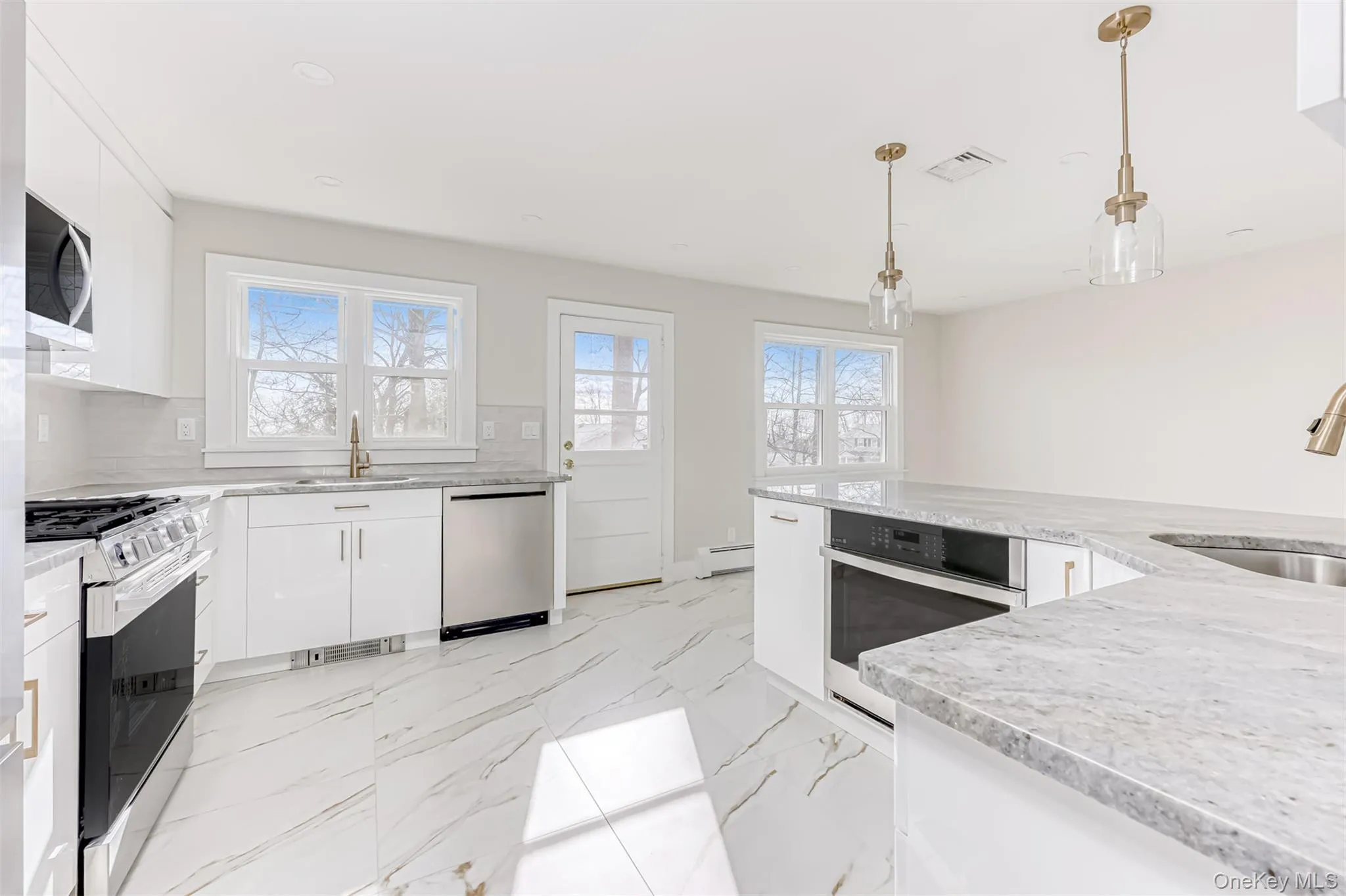 24 Gerke Avenue, Clarkstown, NY, 4 Bedrooms Bedrooms, 8 Rooms Rooms,3 BathroomsBathrooms,Residential Lease,For Rent,Gerke,0,1008784 24 Gerke Avenue, Clarkstown, NY, 4 Bedrooms Bedrooms, 8 Rooms Rooms,3 BathroomsBathrooms,Residential Lease,For Rent,Gerke,0,1008784