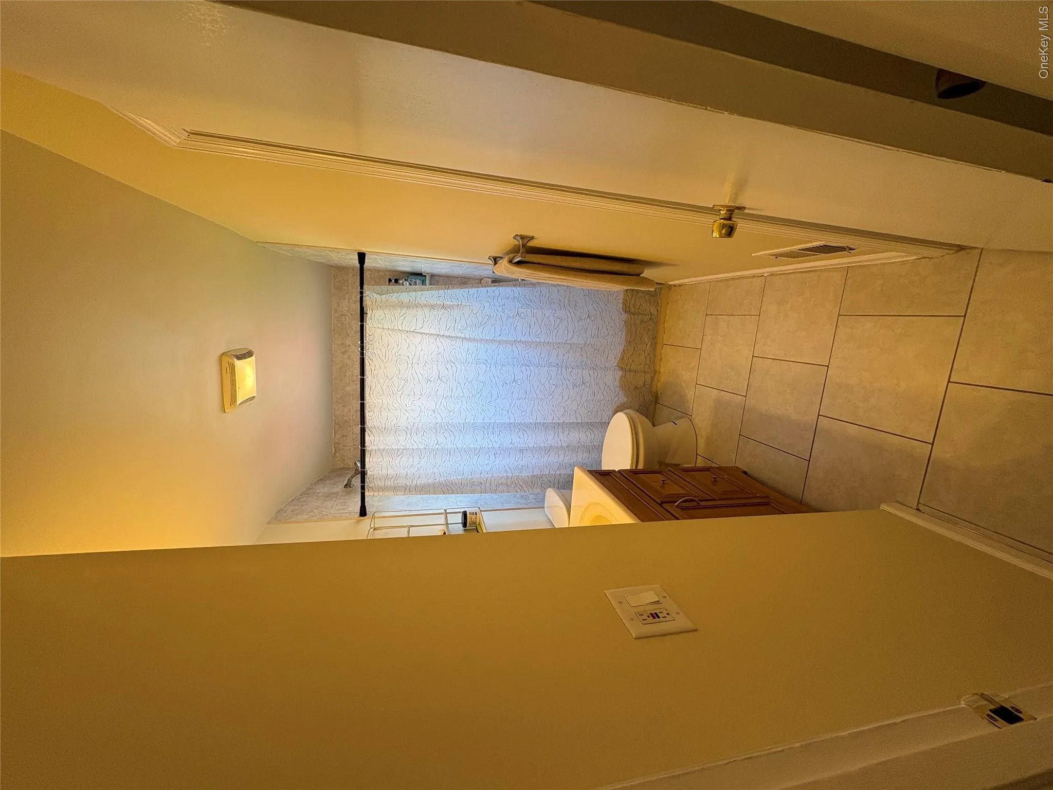 364 Broadway, Brookhaven, NY, 5 Bedrooms Bedrooms, 10 Rooms Rooms,2 BathroomsBathrooms,Residential Lease,For Rent,Broadway,0,1008787 364 Broadway, Brookhaven, NY, 5 Bedrooms Bedrooms, 10 Rooms Rooms,2 BathroomsBathrooms,Residential Lease,For Rent,Broadway,0,1008787