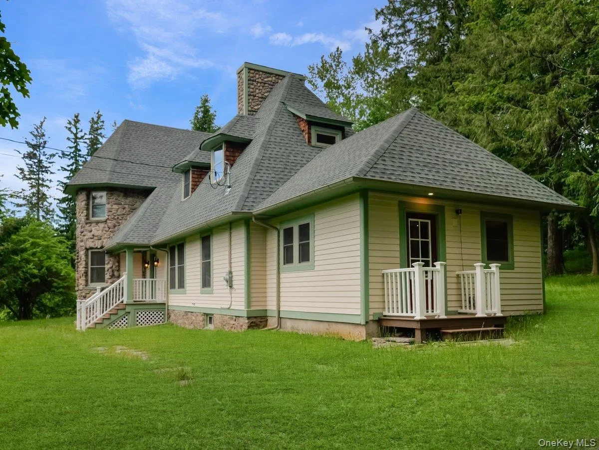 608 High Road, Lumberland, NY, 3 Bedrooms Bedrooms, 9 Rooms Rooms,2 BathroomsBathrooms,Residential,For Rent,High,0,1008788 608 High Road, Lumberland, NY, 3 Bedrooms Bedrooms, 9 Rooms Rooms,2 BathroomsBathrooms,Residential,For Rent,High,0,1008788