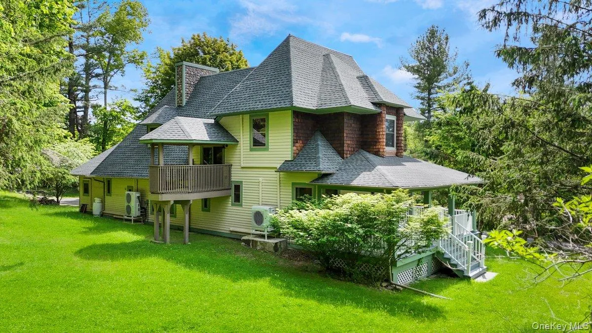 608 High Road, Lumberland, NY, 3 Bedrooms Bedrooms, 9 Rooms Rooms,2 BathroomsBathrooms,Residential,For Rent,High,0,1008788 608 High Road, Lumberland, NY, 3 Bedrooms Bedrooms, 9 Rooms Rooms,2 BathroomsBathrooms,Residential,For Rent,High,0,1008788
