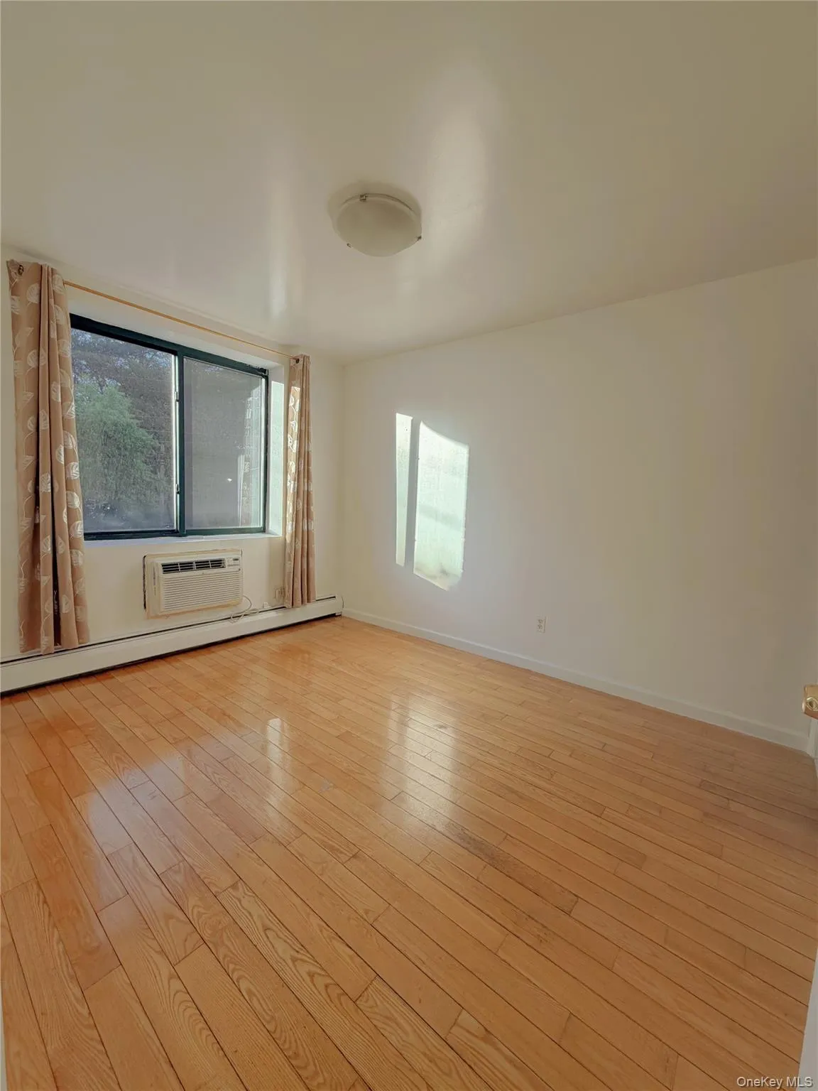 136-16 35th Avenue, New York, NY, 2 Bedrooms Bedrooms, 4 Rooms Rooms,2 BathroomsBathrooms,Residential,For Rent,35th,0,1008793 136-16 35th Avenue, New York, NY, 2 Bedrooms Bedrooms, 4 Rooms Rooms,2 BathroomsBathrooms,Residential,For Rent,35th,0,1008793