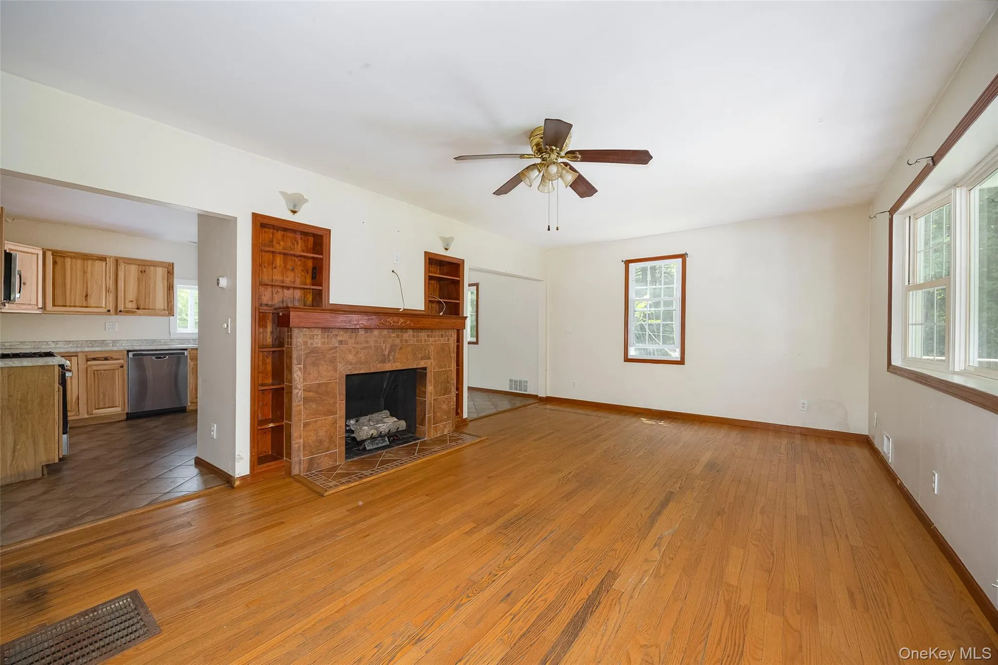 36 Marshall Road, Pleasant Valley, NY, 4 Bedrooms Bedrooms, 8 Rooms Rooms,2 BathroomsBathrooms,Residential,For Rent,Marshall,0,1008796 36 Marshall Road, Pleasant Valley, NY, 4 Bedrooms Bedrooms, 8 Rooms Rooms,2 BathroomsBathrooms,Residential,For Rent,Marshall,0,1008796