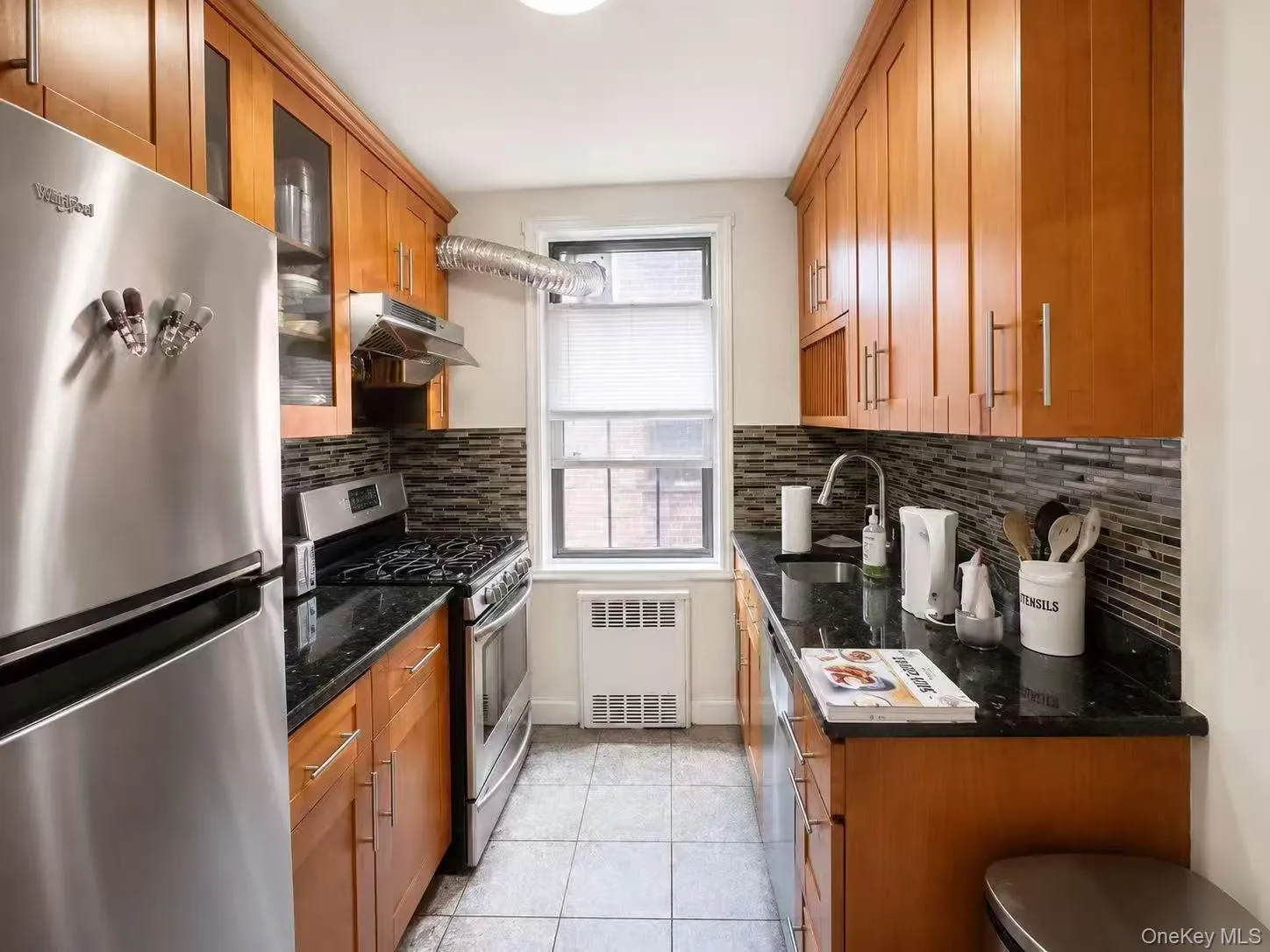 150-29 72nd Road, New York, NY, 2 Bedrooms Bedrooms, 4 Rooms Rooms,1 BathroomBathrooms,Residential,For Rent,72nd,0,1008797 150-29 72nd Road, New York, NY, 2 Bedrooms Bedrooms, 4 Rooms Rooms,1 BathroomBathrooms,Residential,For Rent,72nd,0,1008797