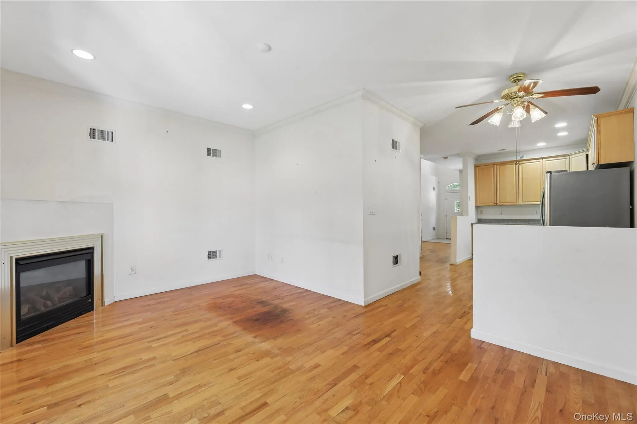 103 Alexander Court, Clarkstown, NY, 2 Bedrooms Bedrooms, 6 Rooms Rooms,2 BathroomsBathrooms,Residential,For Rent,Alexander,0,1008798 103 Alexander Court, Clarkstown, NY, 2 Bedrooms Bedrooms, 6 Rooms Rooms,2 BathroomsBathrooms,Residential,For Rent,Alexander,0,1008798