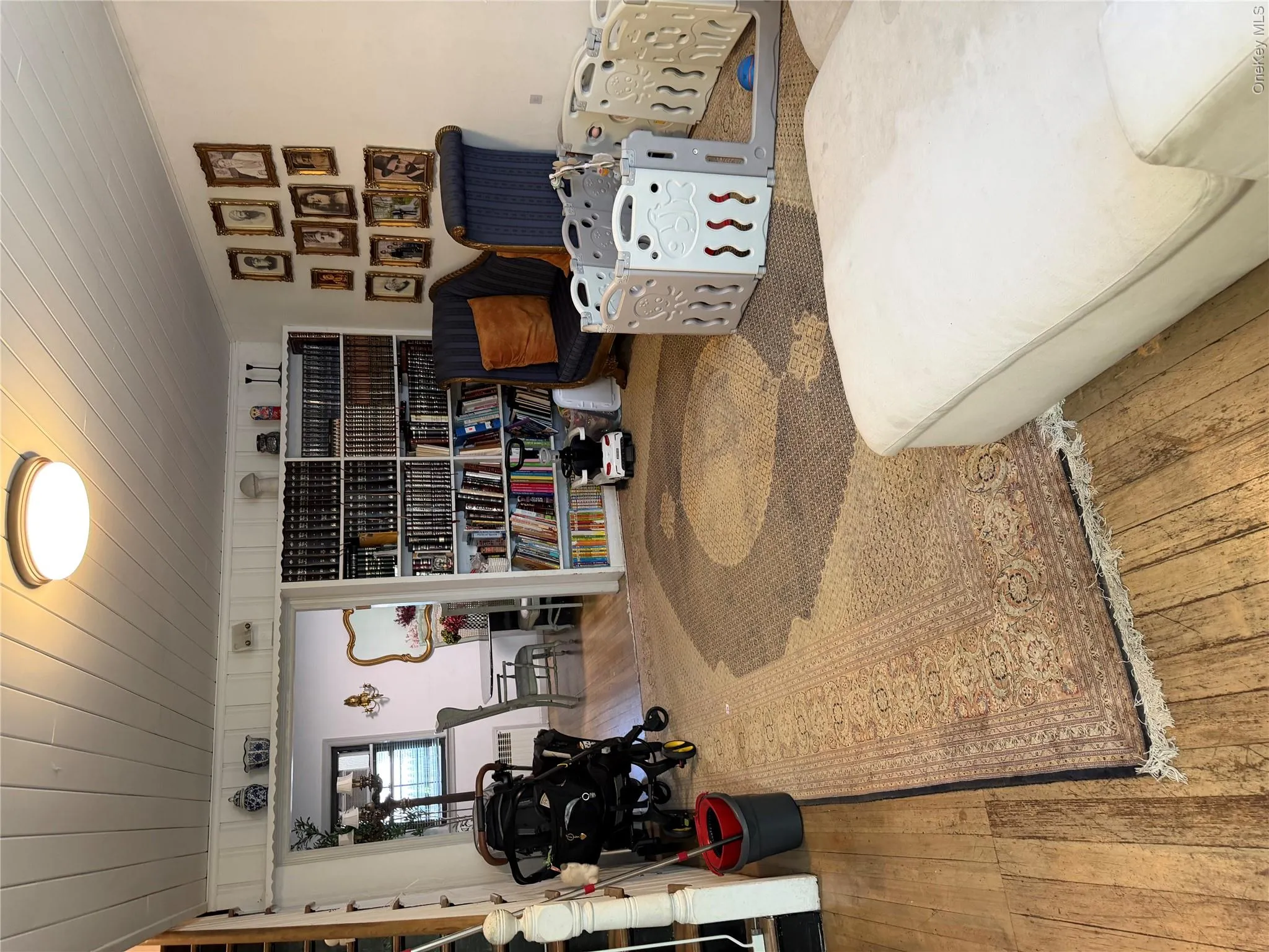 9 Fairview Avenue, North Hempstead, NY, 4 Bedrooms Bedrooms, 7 Rooms Rooms,1 BathroomBathrooms,Residential Lease,For Rent,Fairview,0,1008802 9 Fairview Avenue, North Hempstead, NY, 4 Bedrooms Bedrooms, 7 Rooms Rooms,1 BathroomBathrooms,Residential Lease,For Rent,Fairview,0,1008802