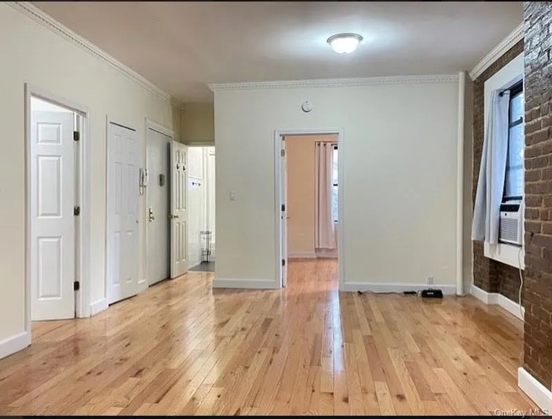 2106 35, New York, NY, 2 Bedrooms Bedrooms, 5 Rooms Rooms,1 BathroomBathrooms,Residential,For Rent,35,0,1008803 2106 35, New York, NY, 2 Bedrooms Bedrooms, 5 Rooms Rooms,1 BathroomBathrooms,Residential,For Rent,35,0,1008803