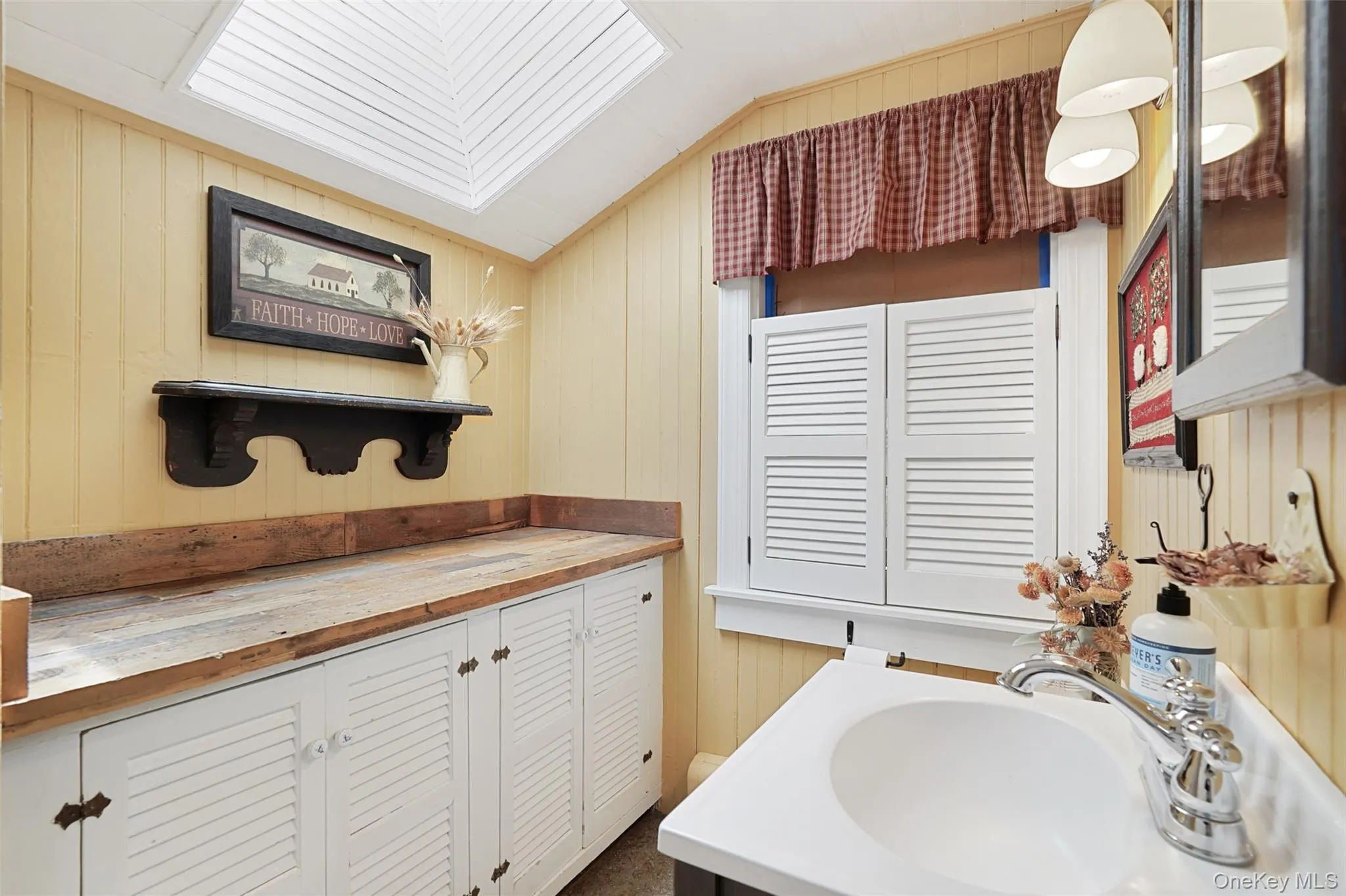 161 Ridgefield Avenue, Lewisboro, NY, 6 Bedrooms Bedrooms, 12 Rooms Rooms,3 BathroomsBathrooms,Residential,For Rent,Ridgefield,0,1008806 161 Ridgefield Avenue, Lewisboro, NY, 6 Bedrooms Bedrooms, 12 Rooms Rooms,3 BathroomsBathrooms,Residential,For Rent,Ridgefield,0,1008806