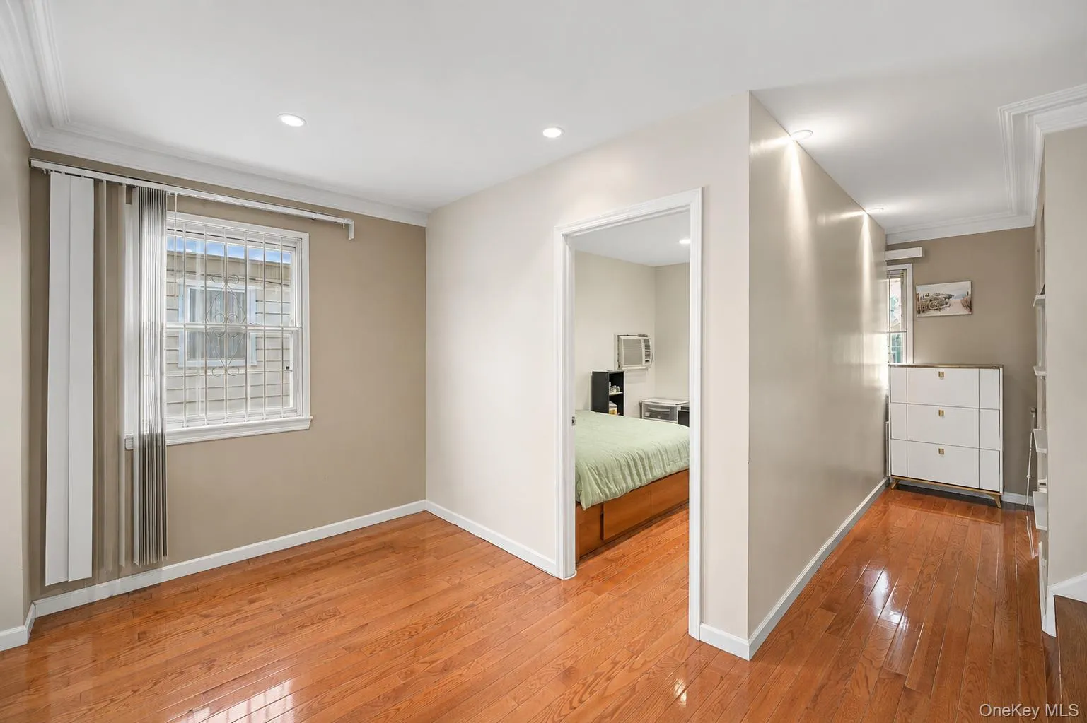 15911 65th Avenue, New York, NY, 4 Bedrooms Bedrooms, 8 Rooms Rooms,2 BathroomsBathrooms,Residential,For Rent,65th,0,1008808 15911 65th Avenue, New York, NY, 4 Bedrooms Bedrooms, 8 Rooms Rooms,2 BathroomsBathrooms,Residential,For Rent,65th,0,1008808