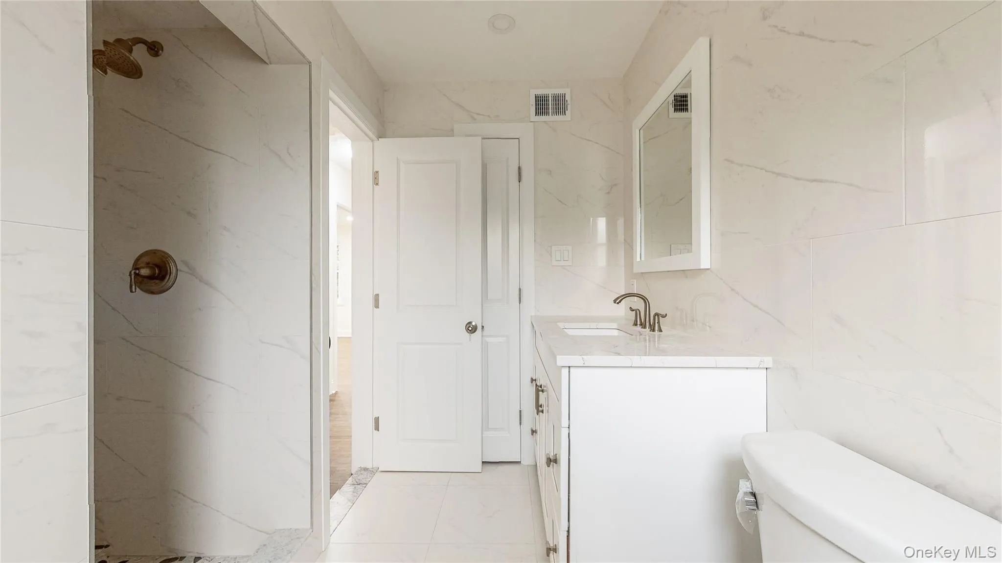 71-32 Loubet Street, New York, NY, 4 Bedrooms Bedrooms, 9 Rooms Rooms,1 BathroomBathrooms,Residential Lease,For Rent,Loubet,0,1008815 71-32 Loubet Street, New York, NY, 4 Bedrooms Bedrooms, 9 Rooms Rooms,1 BathroomBathrooms,Residential Lease,For Rent,Loubet,0,1008815