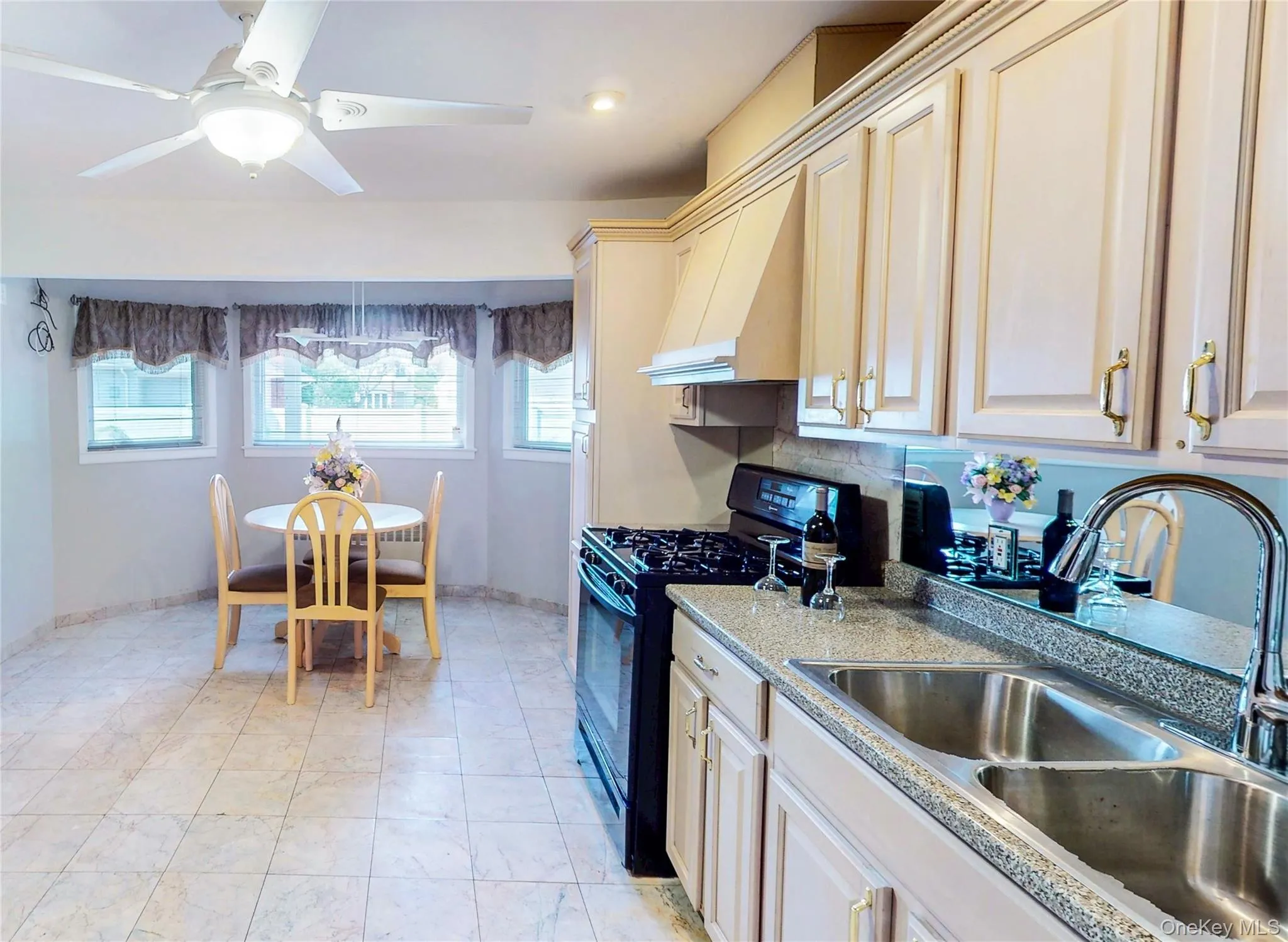 41 Westbrook Lane, Hempstead, NY, 4 Bedrooms Bedrooms, 9 Rooms Rooms,4 BathroomsBathrooms,Residential,For Rent,Westbrook,0,1008816 41 Westbrook Lane, Hempstead, NY, 4 Bedrooms Bedrooms, 9 Rooms Rooms,4 BathroomsBathrooms,Residential,For Rent,Westbrook,0,1008816