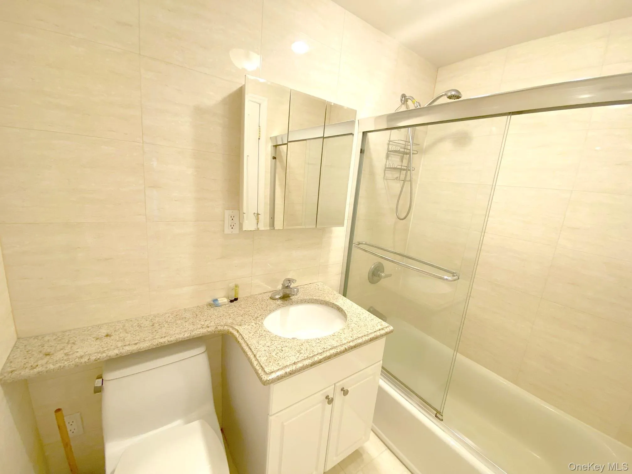 143-26 41st Avenue, New York, NY, 1 Bedroom Bedrooms, 4 Rooms Rooms,1 BathroomBathrooms,Residential,For Rent,41st,0,1008820 143-26 41st Avenue, New York, NY, 1 Bedroom Bedrooms, 4 Rooms Rooms,1 BathroomBathrooms,Residential,For Rent,41st,0,1008820