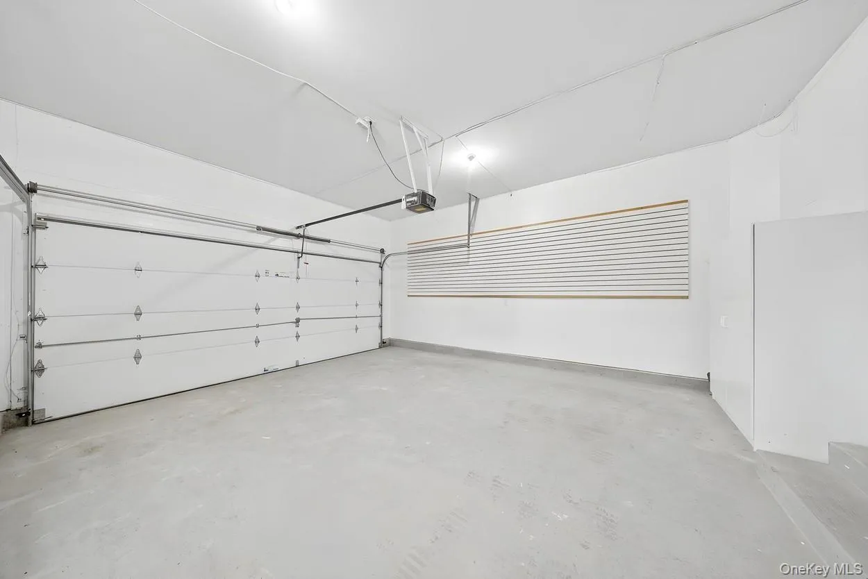 7112 242nd Street, New York, NY, 4 Bedrooms Bedrooms, 12 Rooms Rooms,4 BathroomsBathrooms,Residential,For Rent,242nd,0,1008824 7112 242nd Street, New York, NY, 4 Bedrooms Bedrooms, 12 Rooms Rooms,4 BathroomsBathrooms,Residential,For Rent,242nd,0,1008824