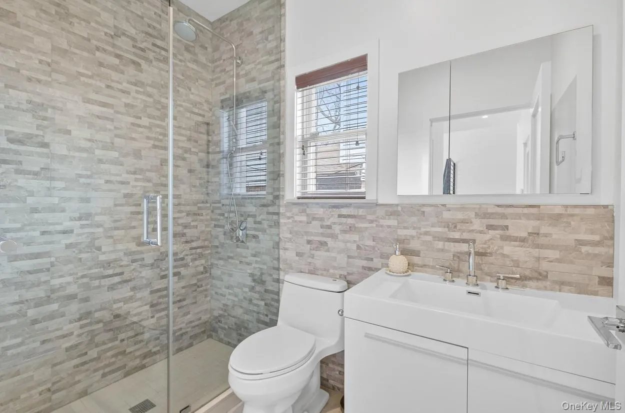 7112 242nd Street, New York, NY, 4 Bedrooms Bedrooms, 12 Rooms Rooms,4 BathroomsBathrooms,Residential,For Rent,242nd,0,1008824 7112 242nd Street, New York, NY, 4 Bedrooms Bedrooms, 12 Rooms Rooms,4 BathroomsBathrooms,Residential,For Rent,242nd,0,1008824