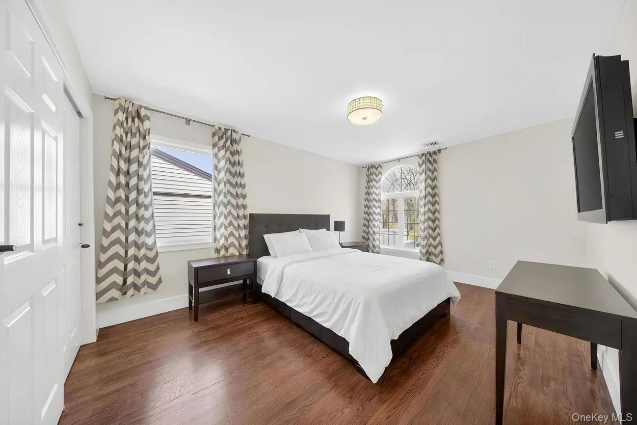 7112 242nd Street, New York, NY, 4 Bedrooms Bedrooms, 12 Rooms Rooms,4 BathroomsBathrooms,Residential,For Rent,242nd,0,1008824 7112 242nd Street, New York, NY, 4 Bedrooms Bedrooms, 12 Rooms Rooms,4 BathroomsBathrooms,Residential,For Rent,242nd,0,1008824