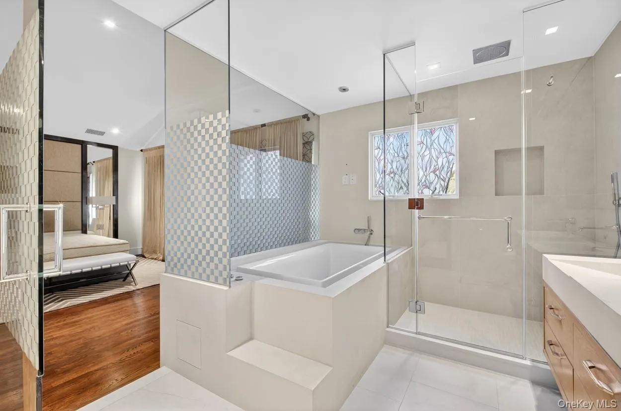 7112 242nd Street, New York, NY, 4 Bedrooms Bedrooms, 12 Rooms Rooms,4 BathroomsBathrooms,Residential,For Rent,242nd,0,1008824 7112 242nd Street, New York, NY, 4 Bedrooms Bedrooms, 12 Rooms Rooms,4 BathroomsBathrooms,Residential,For Rent,242nd,0,1008824