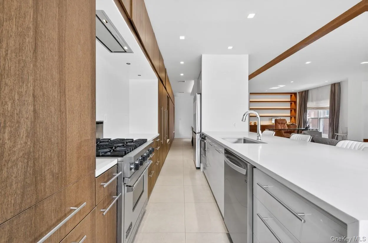 7112 242nd Street, New York, NY, 4 Bedrooms Bedrooms, 12 Rooms Rooms,4 BathroomsBathrooms,Residential,For Rent,242nd,0,1008824 7112 242nd Street, New York, NY, 4 Bedrooms Bedrooms, 12 Rooms Rooms,4 BathroomsBathrooms,Residential,For Rent,242nd,0,1008824