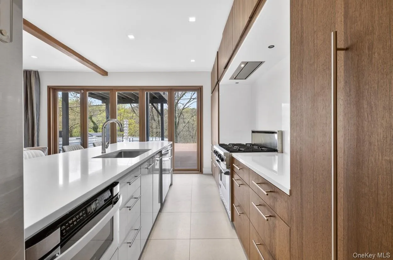 7112 242nd Street, New York, NY, 4 Bedrooms Bedrooms, 12 Rooms Rooms,4 BathroomsBathrooms,Residential,For Rent,242nd,0,1008824 7112 242nd Street, New York, NY, 4 Bedrooms Bedrooms, 12 Rooms Rooms,4 BathroomsBathrooms,Residential,For Rent,242nd,0,1008824
