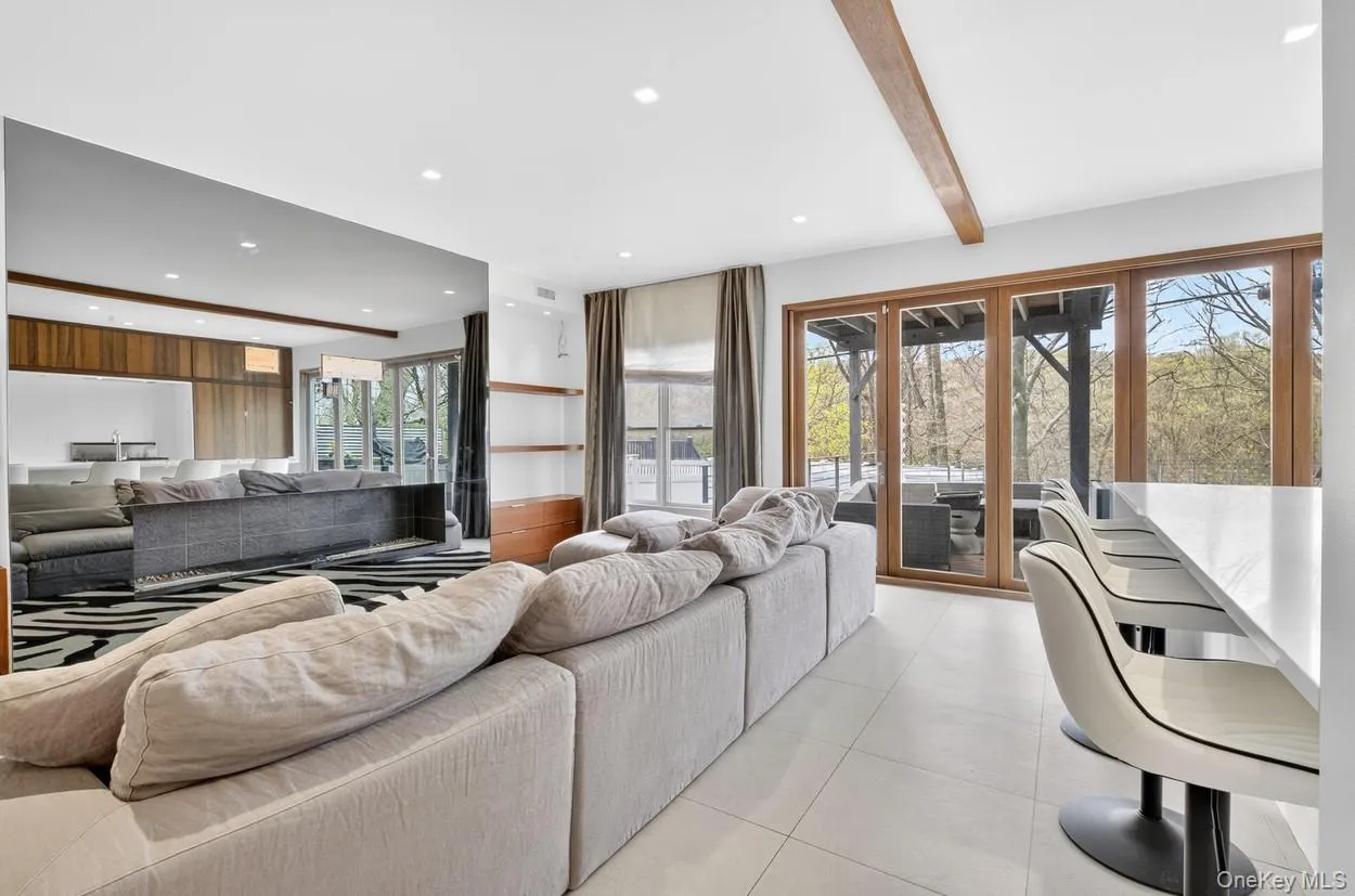 7112 242nd Street, New York, NY, 4 Bedrooms Bedrooms, 12 Rooms Rooms,4 BathroomsBathrooms,Residential,For Rent,242nd,0,1008824 7112 242nd Street, New York, NY, 4 Bedrooms Bedrooms, 12 Rooms Rooms,4 BathroomsBathrooms,Residential,For Rent,242nd,0,1008824