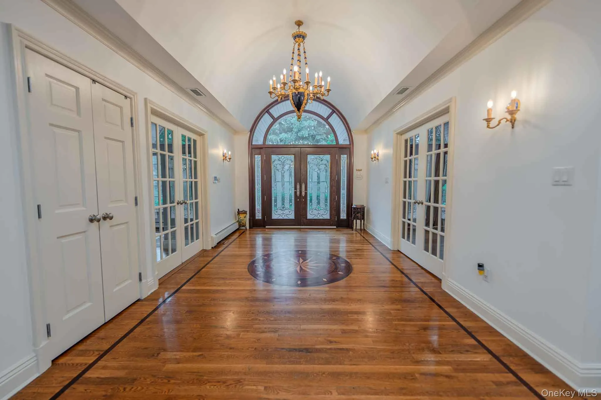 20 Astro Place, Huntington, NY, 5 Bedrooms Bedrooms, 8 Rooms Rooms,5 BathroomsBathrooms,Residential,For Rent,Astro,0,KEY1008825 20 Astro Place, Huntington, NY, 5 Bedrooms Bedrooms, 8 Rooms Rooms,5 BathroomsBathrooms,Residential,For Rent,Astro,0,KEY1008825