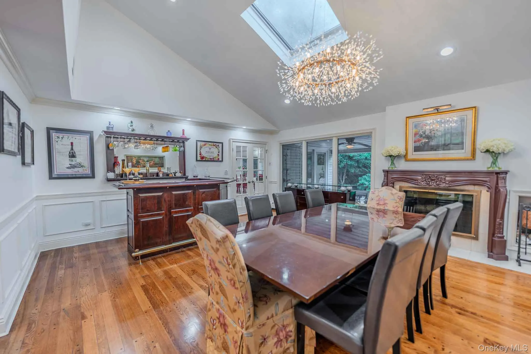 20 Astro Place, Huntington, NY, 5 Bedrooms Bedrooms, 8 Rooms Rooms,5 BathroomsBathrooms,Residential,For Rent,Astro,0,KEY1008825 20 Astro Place, Huntington, NY, 5 Bedrooms Bedrooms, 8 Rooms Rooms,5 BathroomsBathrooms,Residential,For Rent,Astro,0,KEY1008825
