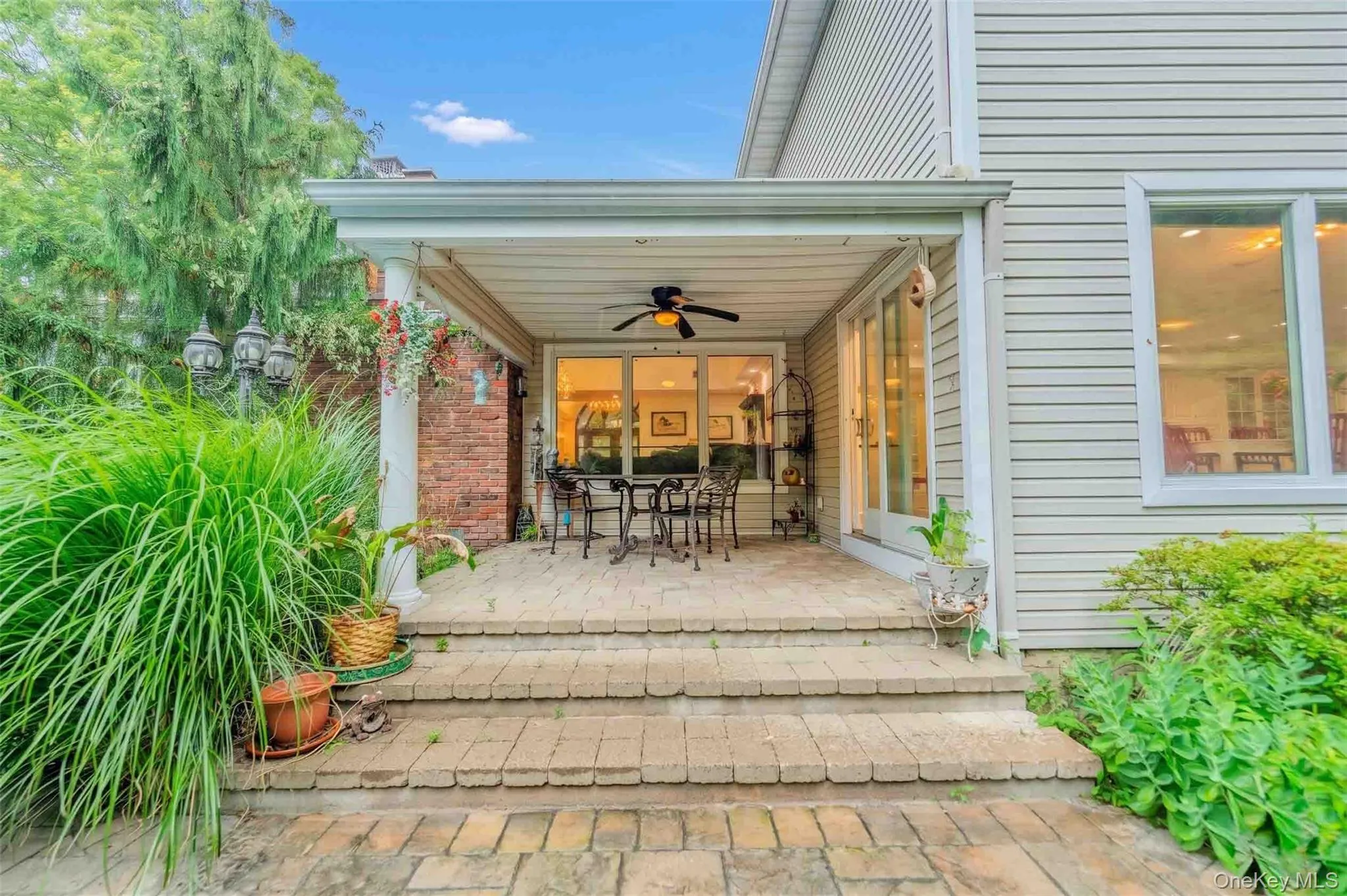 20 Astro Place, Huntington, NY, 5 Bedrooms Bedrooms, 8 Rooms Rooms,5 BathroomsBathrooms,Residential,For Rent,Astro,0,KEY1008825 20 Astro Place, Huntington, NY, 5 Bedrooms Bedrooms, 8 Rooms Rooms,5 BathroomsBathrooms,Residential,For Rent,Astro,0,KEY1008825