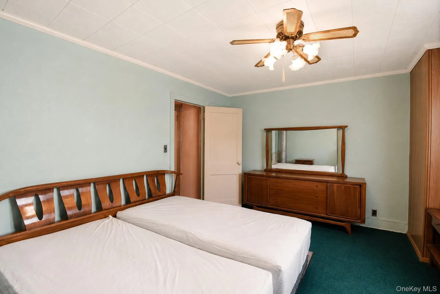 80-20 170th Street, New York, NY, 3 Bedrooms Bedrooms, 6 Rooms Rooms,1 BathroomBathrooms,Residential,For Rent,170th,0,1008834 80-20 170th Street, New York, NY, 3 Bedrooms Bedrooms, 6 Rooms Rooms,1 BathroomBathrooms,Residential,For Rent,170th,0,1008834