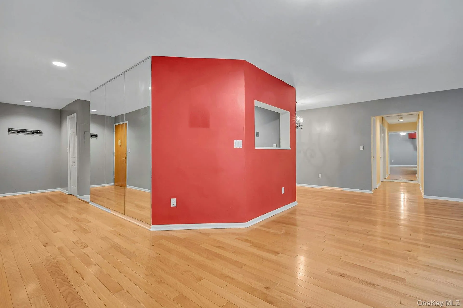 24 Ray Place, Eastchester, NY, 2 Bedrooms Bedrooms, 5 Rooms Rooms,2 BathroomsBathrooms,Residential,For Rent,Ray,0,1008840 24 Ray Place, Eastchester, NY, 2 Bedrooms Bedrooms, 5 Rooms Rooms,2 BathroomsBathrooms,Residential,For Rent,Ray,0,1008840