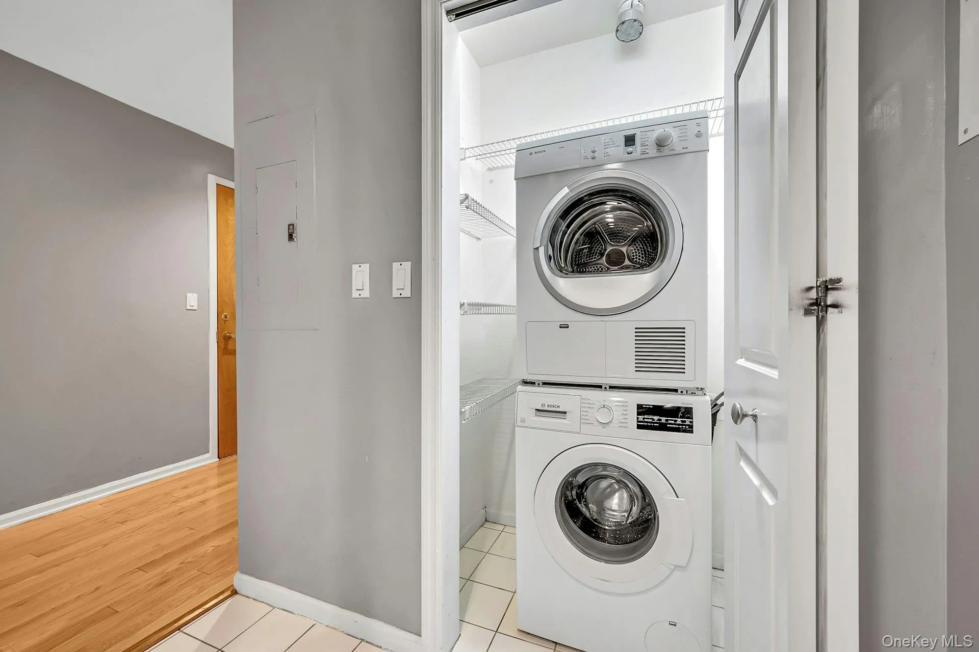 24 Ray Place, Eastchester, NY, 2 Bedrooms Bedrooms, 5 Rooms Rooms,2 BathroomsBathrooms,Residential,For Rent,Ray,0,1008840 24 Ray Place, Eastchester, NY, 2 Bedrooms Bedrooms, 5 Rooms Rooms,2 BathroomsBathrooms,Residential,For Rent,Ray,0,1008840