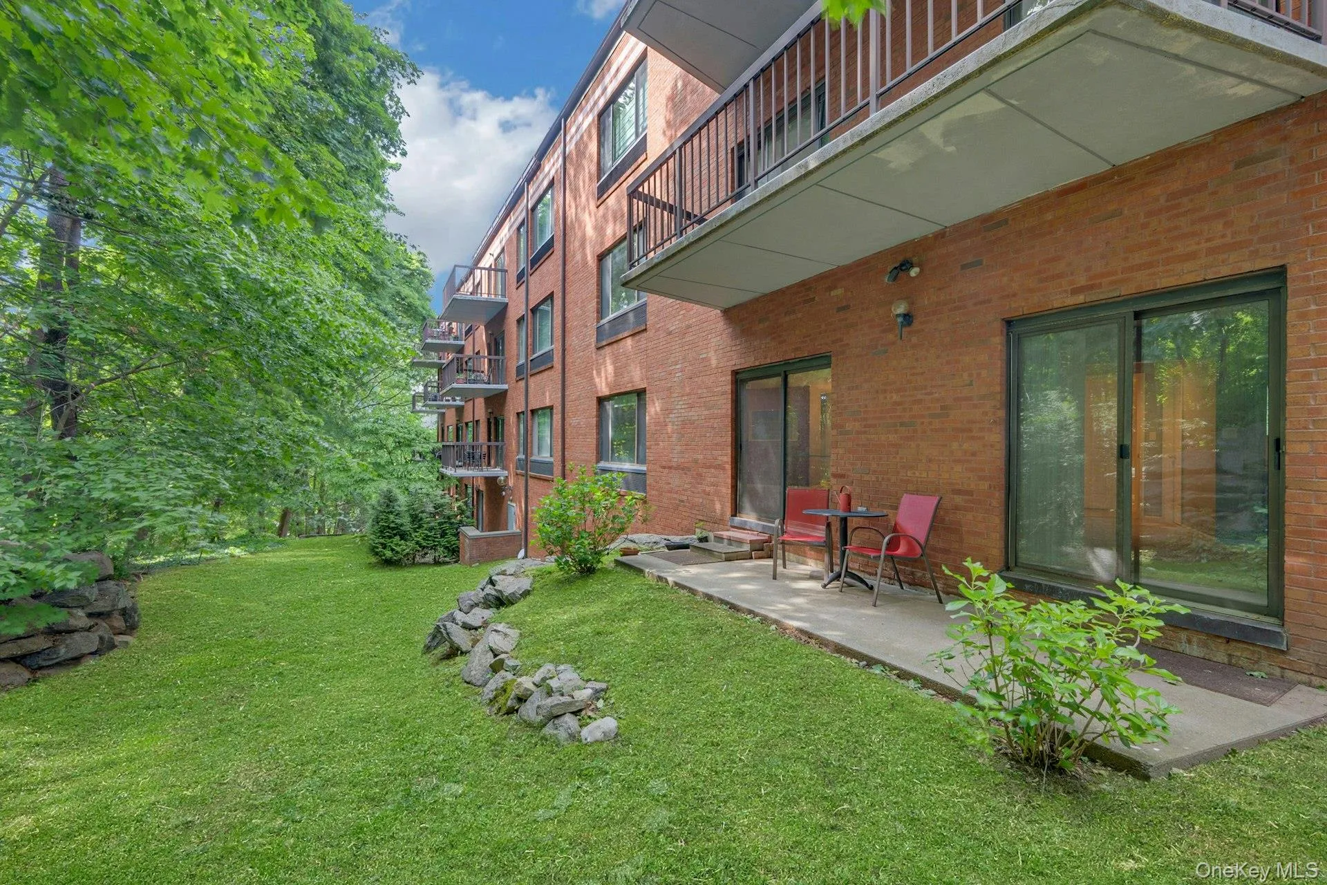 24 Ray Place, Eastchester, NY, 2 Bedrooms Bedrooms, 5 Rooms Rooms,2 BathroomsBathrooms,Residential,For Rent,Ray,0,1008840 24 Ray Place, Eastchester, NY, 2 Bedrooms Bedrooms, 5 Rooms Rooms,2 BathroomsBathrooms,Residential,For Rent,Ray,0,1008840