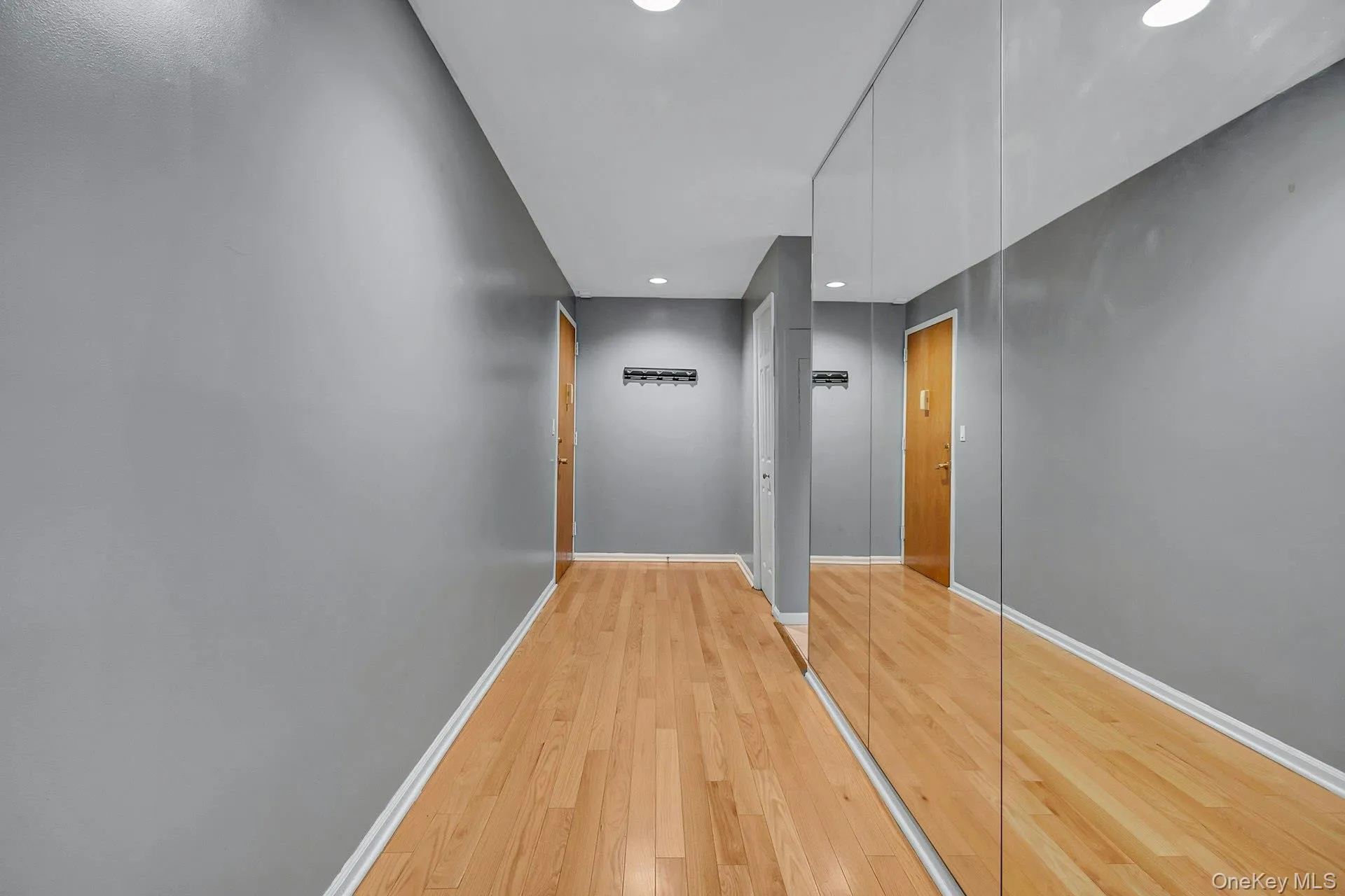 24 Ray Place, Eastchester, NY, 2 Bedrooms Bedrooms, 5 Rooms Rooms,2 BathroomsBathrooms,Residential,For Rent,Ray,0,1008840 24 Ray Place, Eastchester, NY, 2 Bedrooms Bedrooms, 5 Rooms Rooms,2 BathroomsBathrooms,Residential,For Rent,Ray,0,1008840