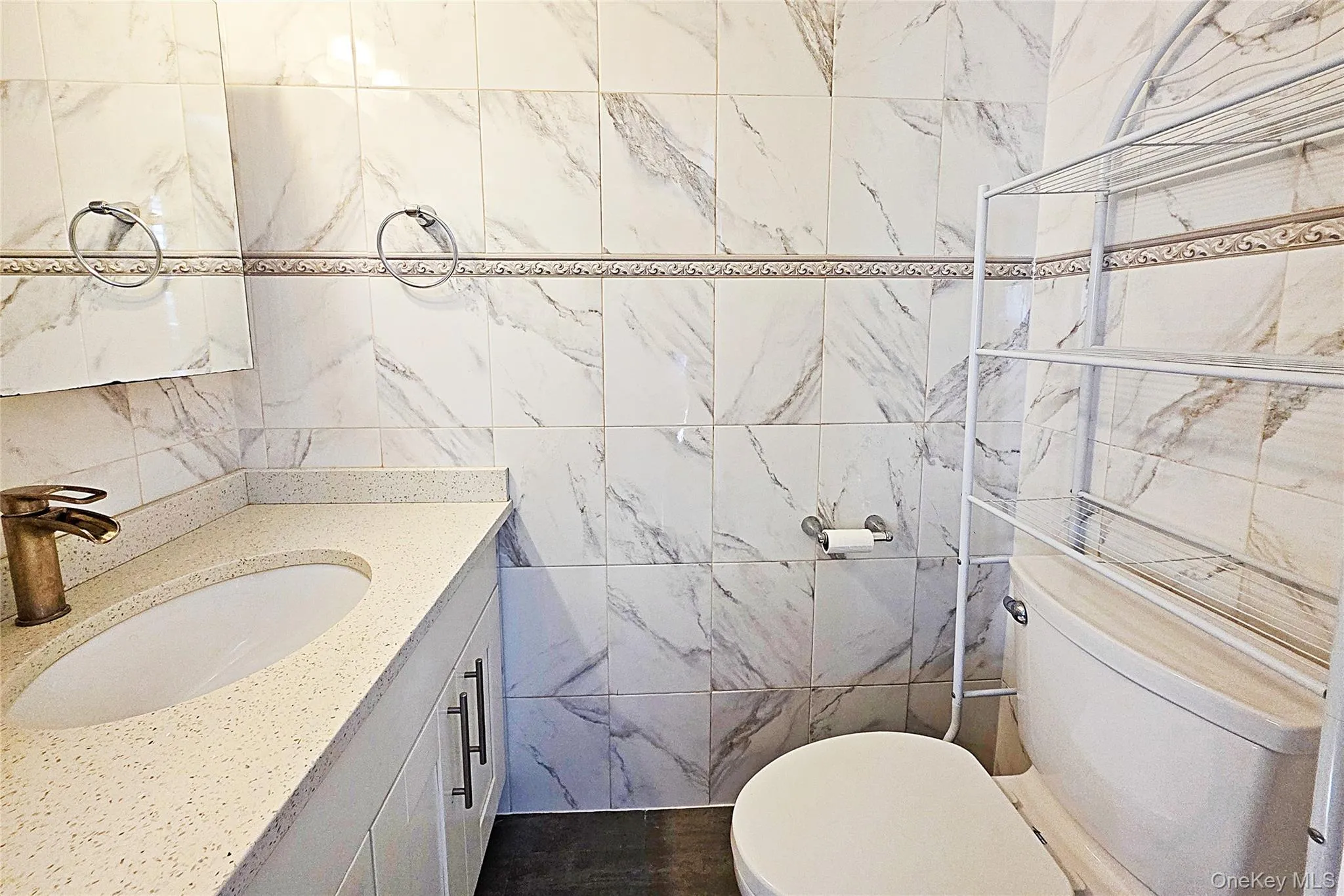 43-14 Marathon Parkway, New York, NY, 3 Bedrooms Bedrooms, 6 Rooms Rooms,1 BathroomBathrooms,Residential,For Rent,Marathon,0,1008845 43-14 Marathon Parkway, New York, NY, 3 Bedrooms Bedrooms, 6 Rooms Rooms,1 BathroomBathrooms,Residential,For Rent,Marathon,0,1008845