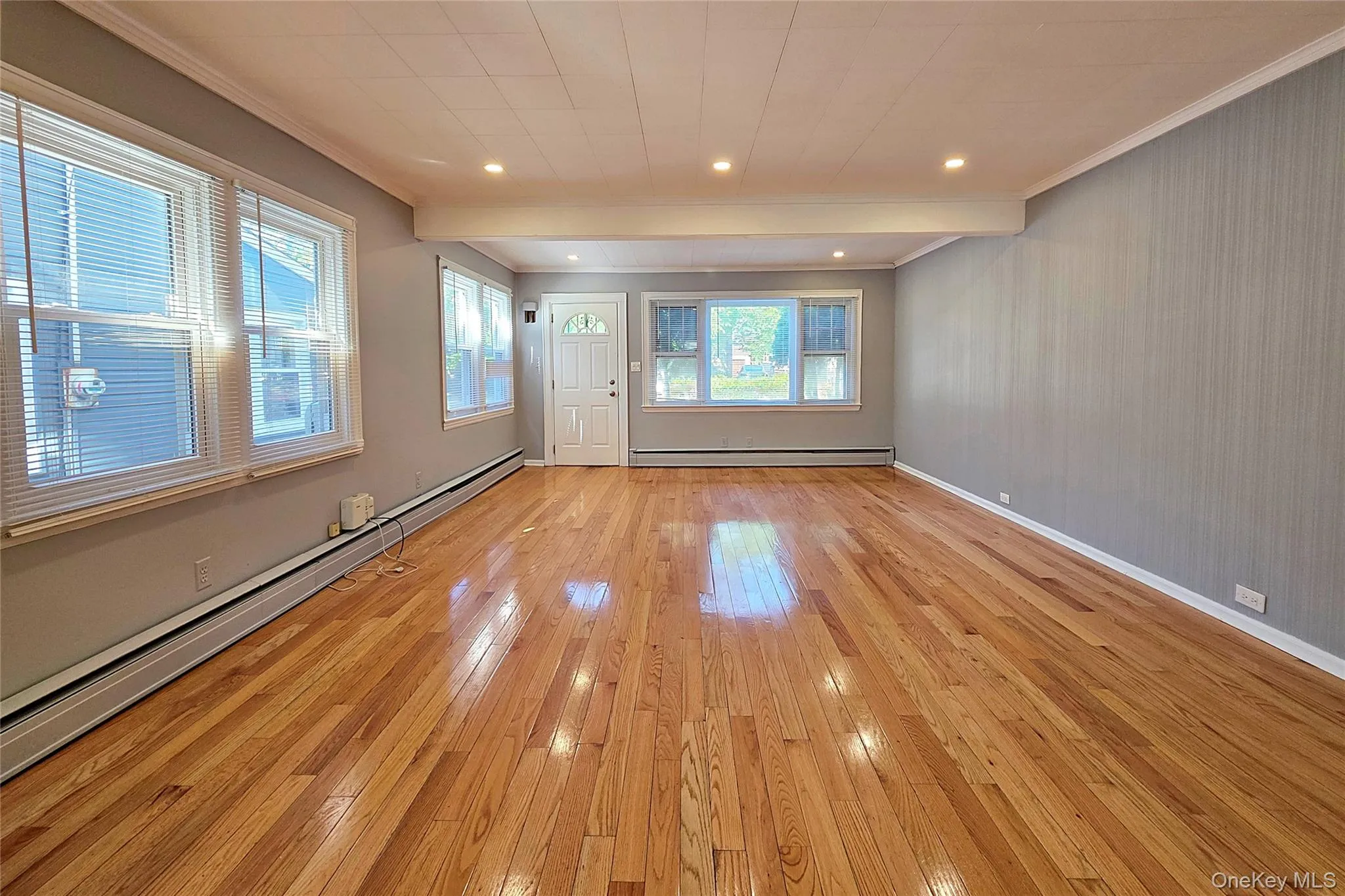 43-14 Marathon Parkway, New York, NY, 3 Bedrooms Bedrooms, 6 Rooms Rooms,1 BathroomBathrooms,Residential,For Rent,Marathon,0,1008845 43-14 Marathon Parkway, New York, NY, 3 Bedrooms Bedrooms, 6 Rooms Rooms,1 BathroomBathrooms,Residential,For Rent,Marathon,0,1008845