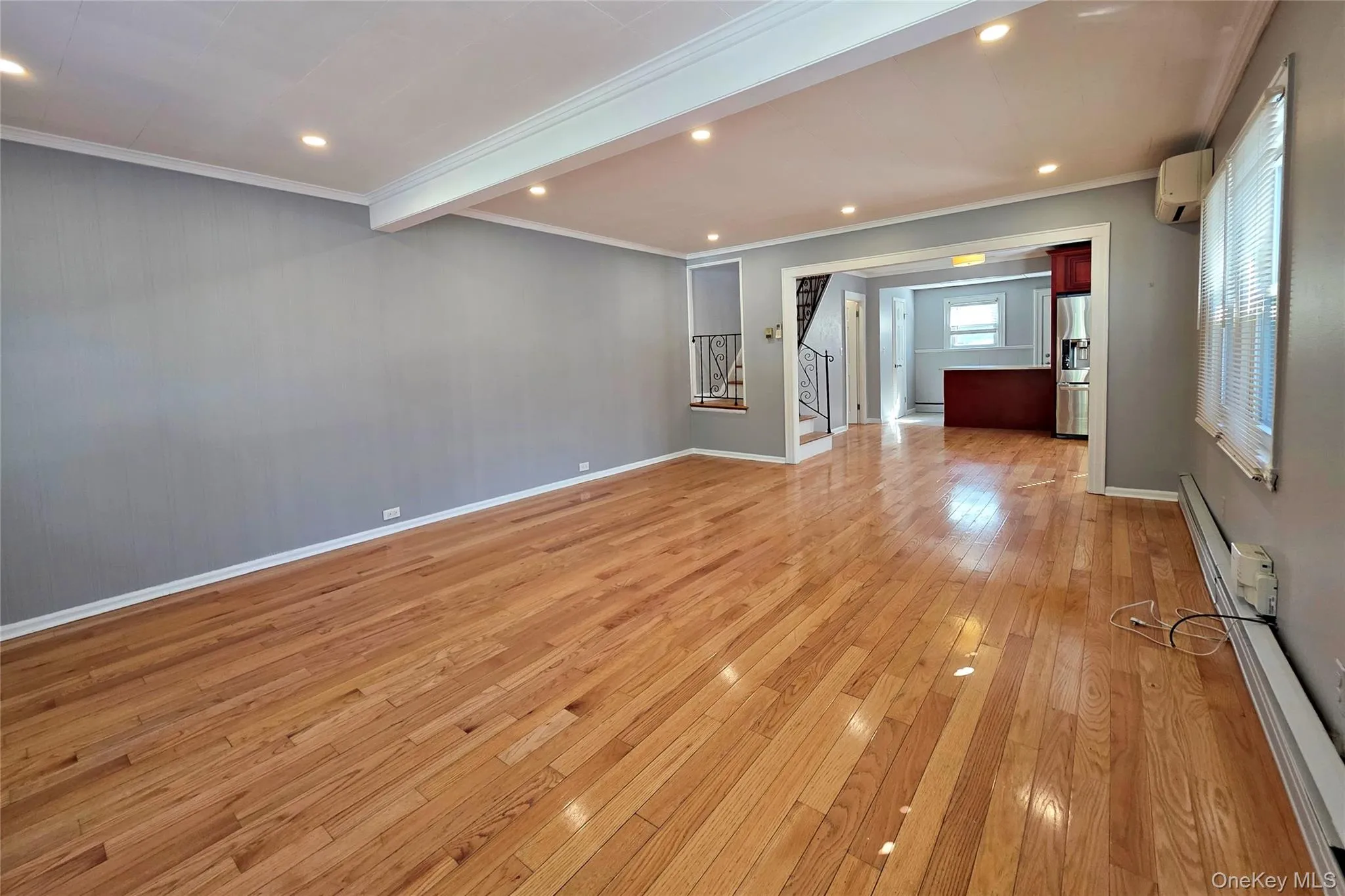 43-14 Marathon Parkway, New York, NY, 3 Bedrooms Bedrooms, 6 Rooms Rooms,1 BathroomBathrooms,Residential,For Rent,Marathon,0,1008845 43-14 Marathon Parkway, New York, NY, 3 Bedrooms Bedrooms, 6 Rooms Rooms,1 BathroomBathrooms,Residential,For Rent,Marathon,0,1008845