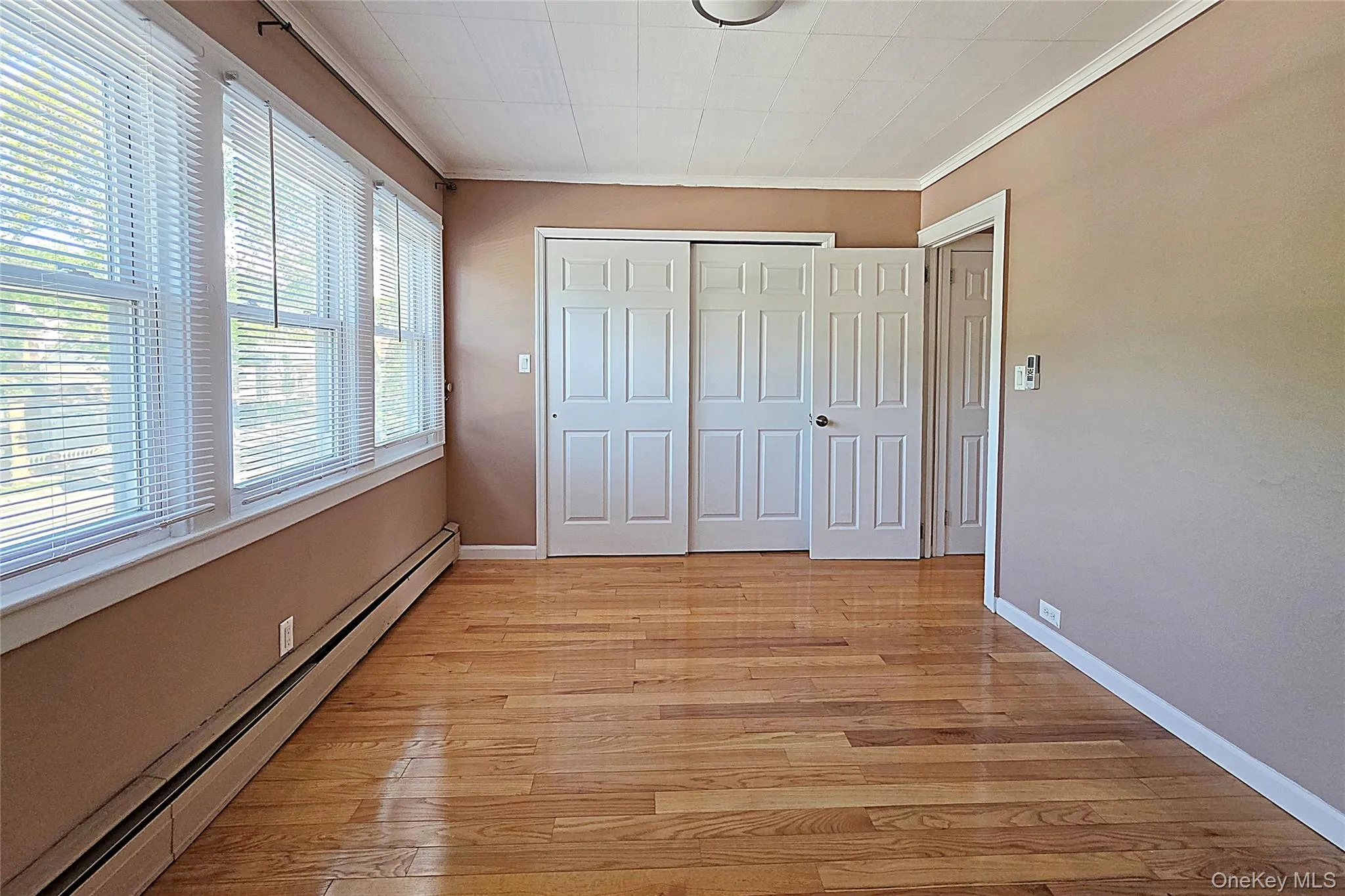 43-14 Marathon Parkway, New York, NY, 3 Bedrooms Bedrooms, 6 Rooms Rooms,1 BathroomBathrooms,Residential,For Rent,Marathon,0,1008845 43-14 Marathon Parkway, New York, NY, 3 Bedrooms Bedrooms, 6 Rooms Rooms,1 BathroomBathrooms,Residential,For Rent,Marathon,0,1008845