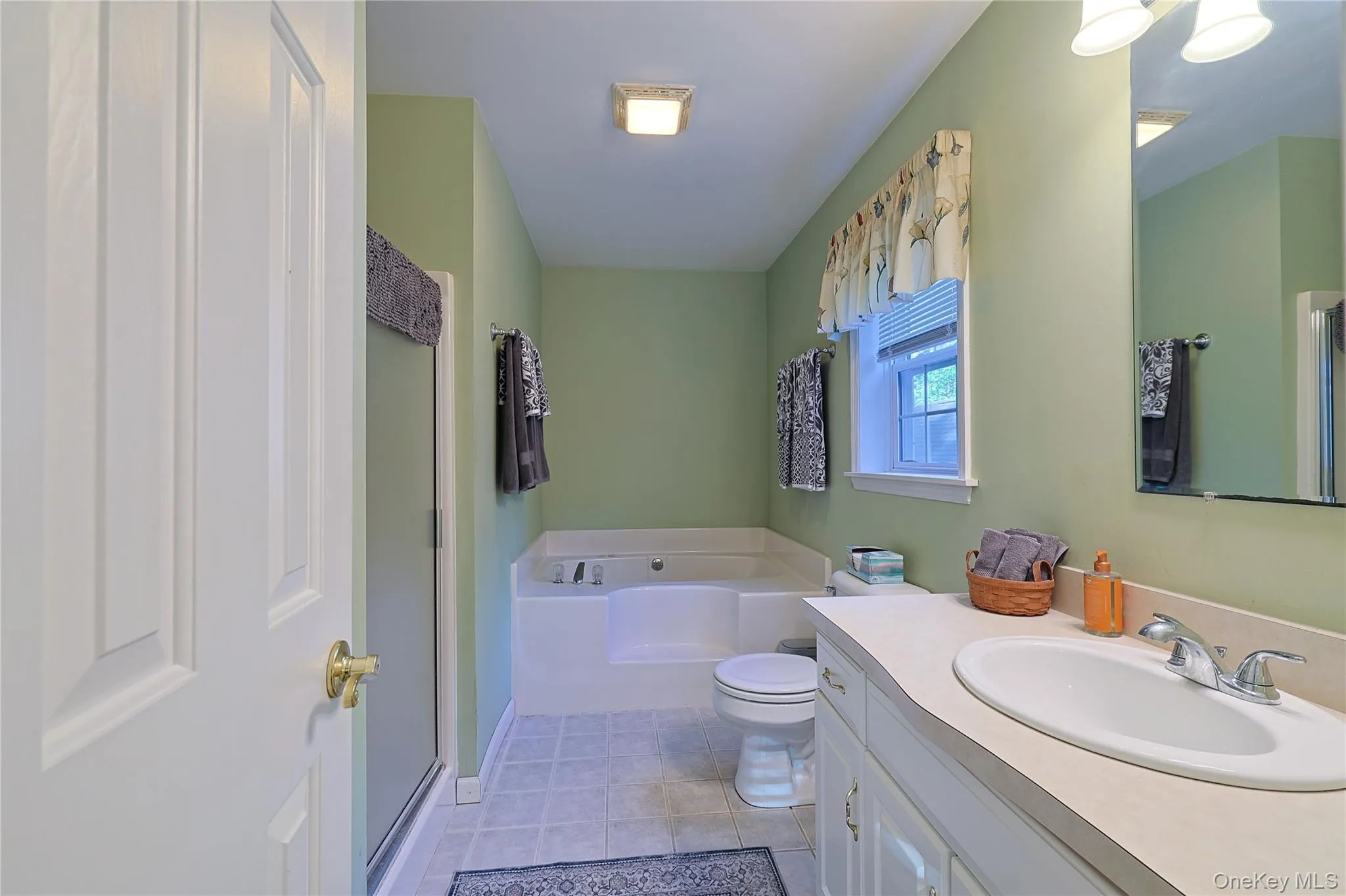 17 Cosmo Drive, East Fishkill, NY, 3 Bedrooms Bedrooms, 7 Rooms Rooms,2 BathroomsBathrooms,Residential,For Rent,Cosmo,0,1008846 17 Cosmo Drive, East Fishkill, NY, 3 Bedrooms Bedrooms, 7 Rooms Rooms,2 BathroomsBathrooms,Residential,For Rent,Cosmo,0,1008846