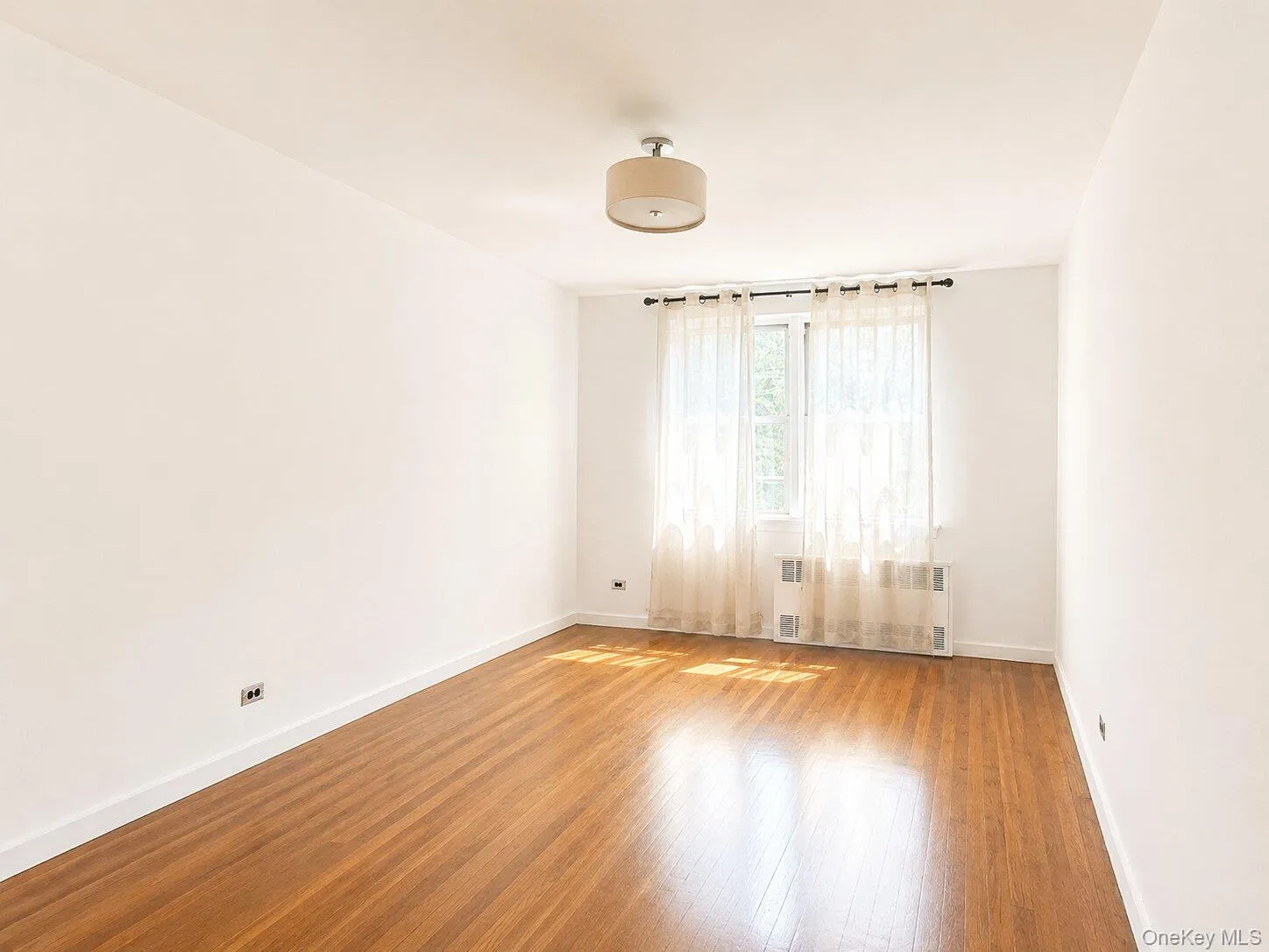 4295 Webster Avenue, New York, NY, 2 Bedrooms Bedrooms, 1 Room Rooms,1 BathroomBathrooms,Residential,For Rent,Webster,0,1008851 4295 Webster Avenue, New York, NY, 2 Bedrooms Bedrooms, 1 Room Rooms,1 BathroomBathrooms,Residential,For Rent,Webster,0,1008851