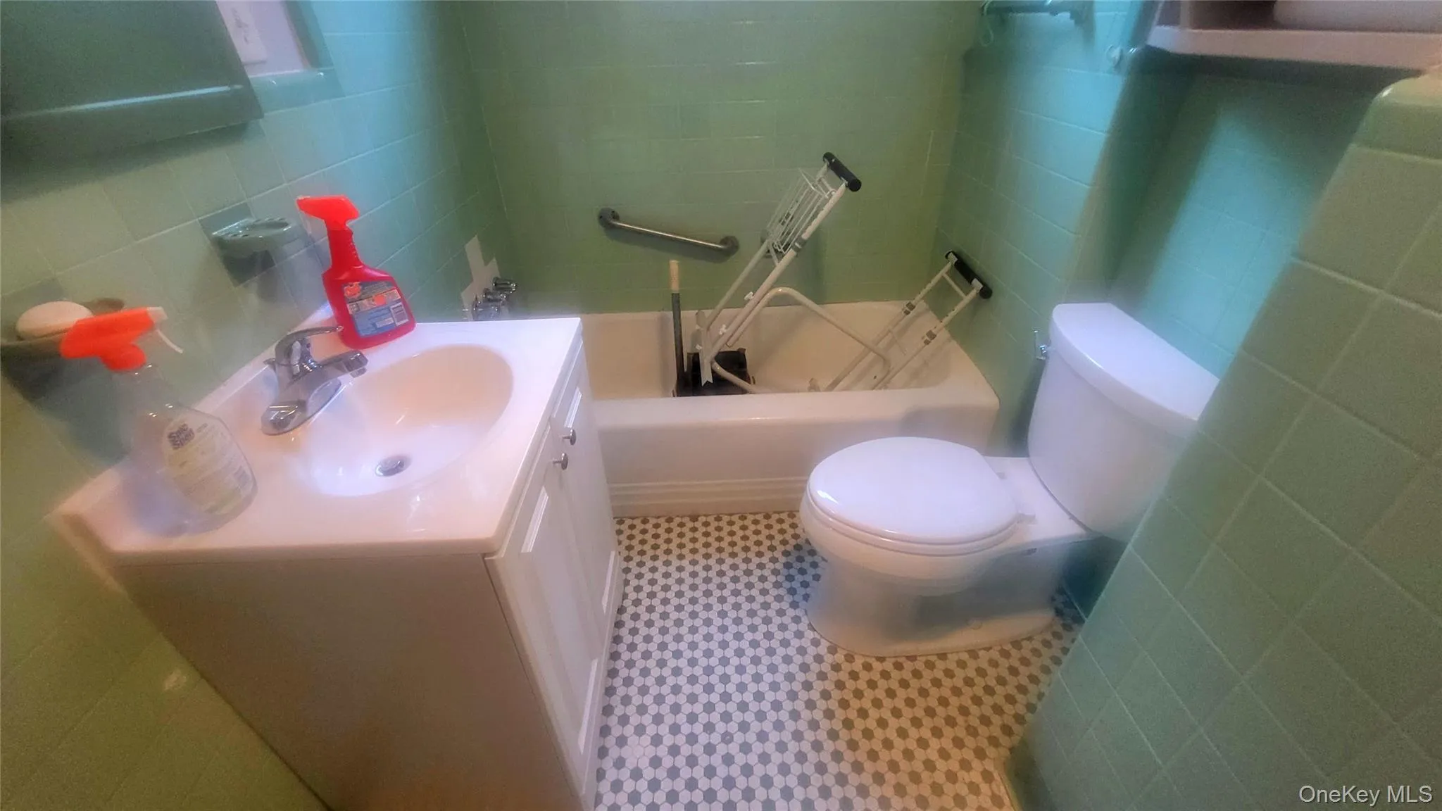 319 Mansion Street, Poughkeepsie, NY, 2 Bedrooms Bedrooms, 4 Rooms Rooms,1 BathroomBathrooms,Residential Lease,For Rent,Mansion,0,1008852 319 Mansion Street, Poughkeepsie, NY, 2 Bedrooms Bedrooms, 4 Rooms Rooms,1 BathroomBathrooms,Residential Lease,For Rent,Mansion,0,1008852