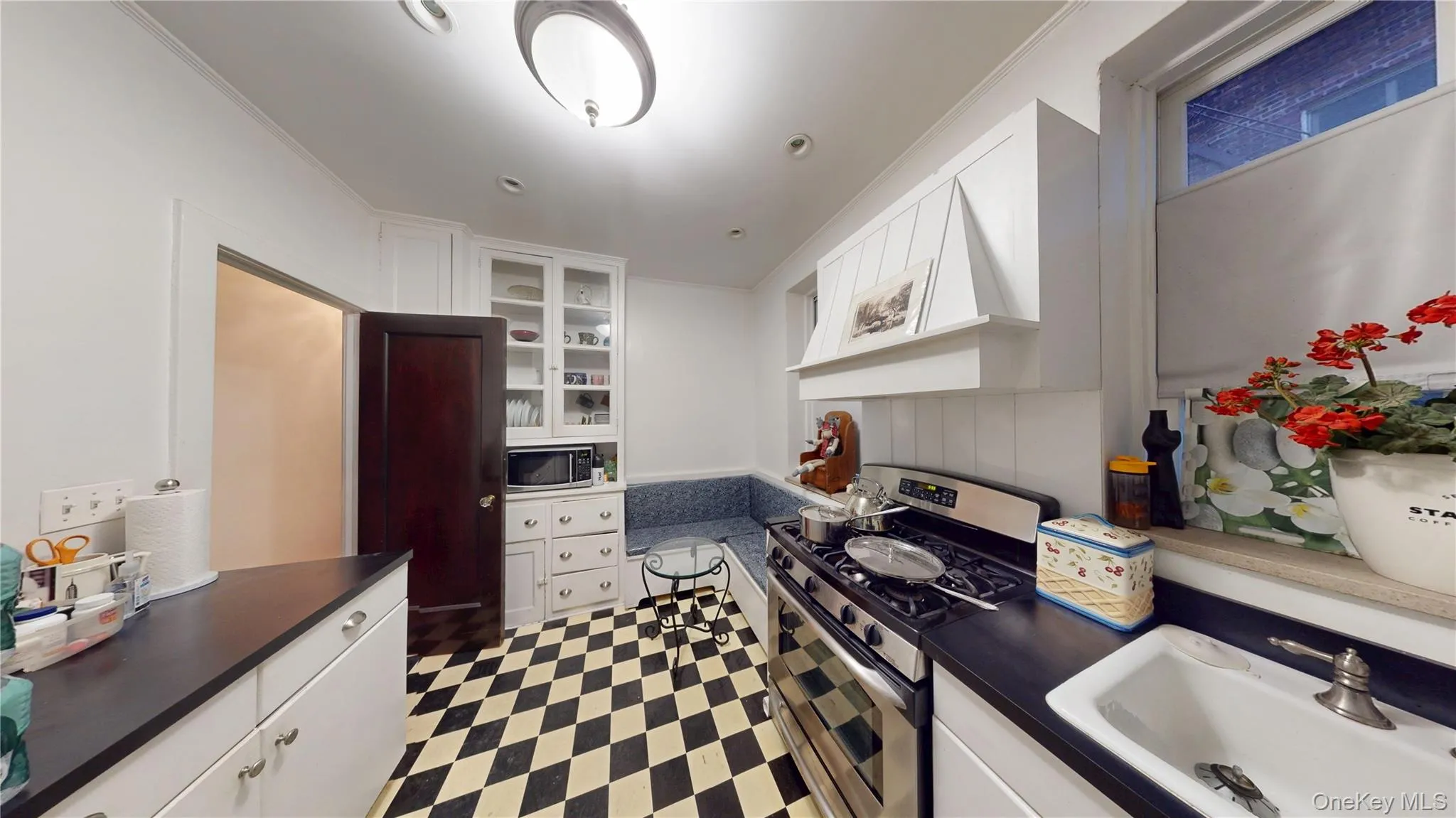 34-37 80th Street, New York, NY, 3 Bedrooms Bedrooms, 6 Rooms Rooms,2 BathroomsBathrooms,Residential,For Rent,80th,0,1008853 34-37 80th Street, New York, NY, 3 Bedrooms Bedrooms, 6 Rooms Rooms,2 BathroomsBathrooms,Residential,For Rent,80th,0,1008853